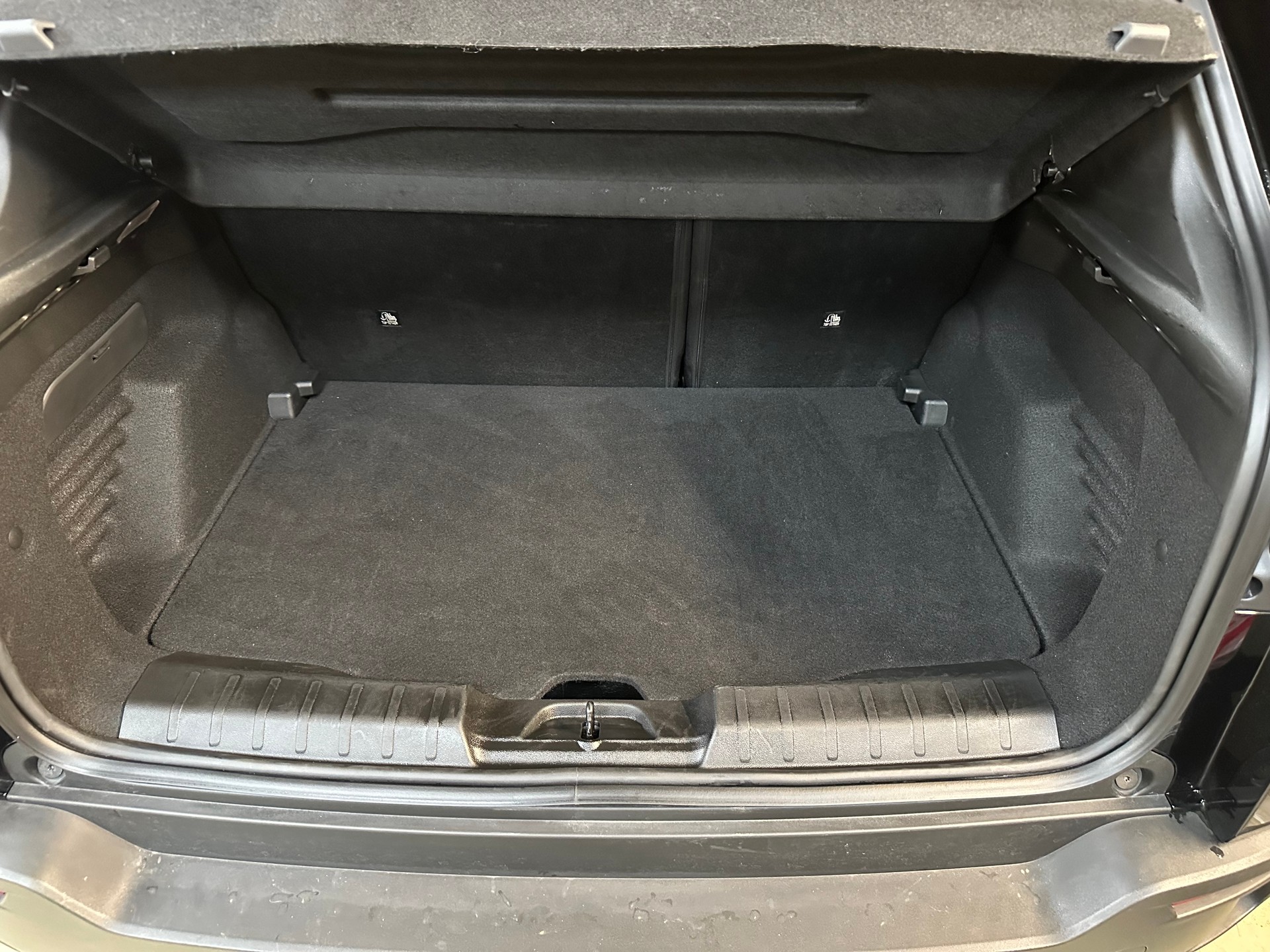 JEEP Avenger 1.2 Turbo MHEV Summit Sky-image-11
