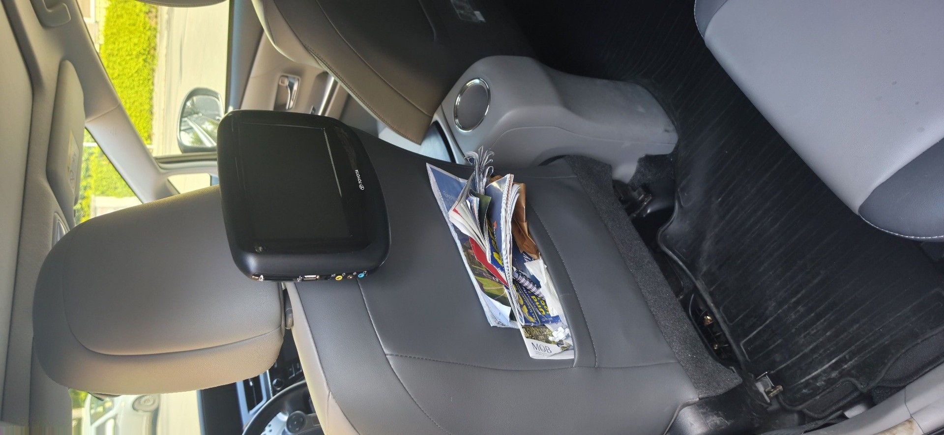 TOYOTA Prius Plus 1.8 Hybrid VT-I Premium-image-11