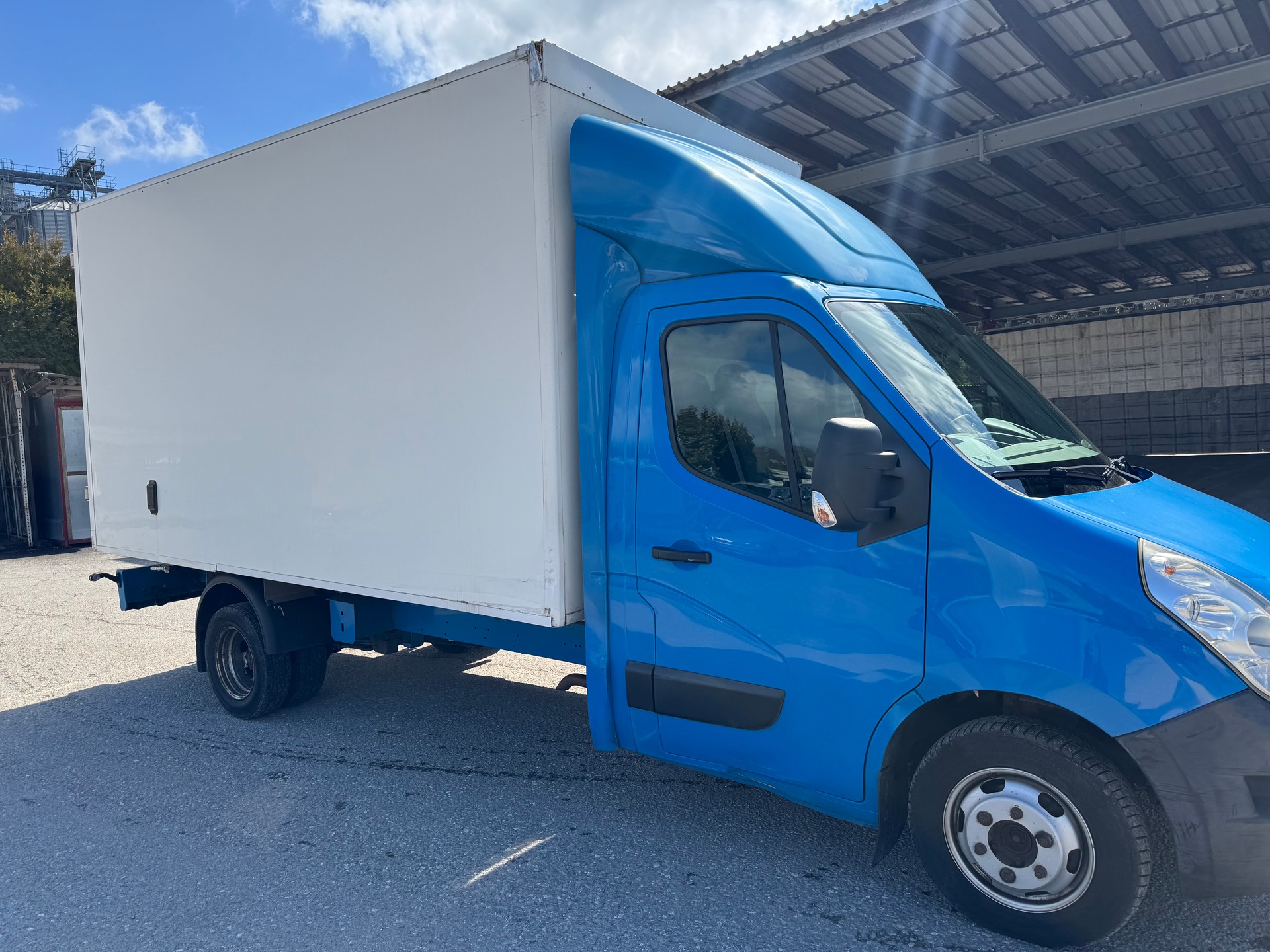RENAULT Master T35 2.3dCi L3H1-image-2