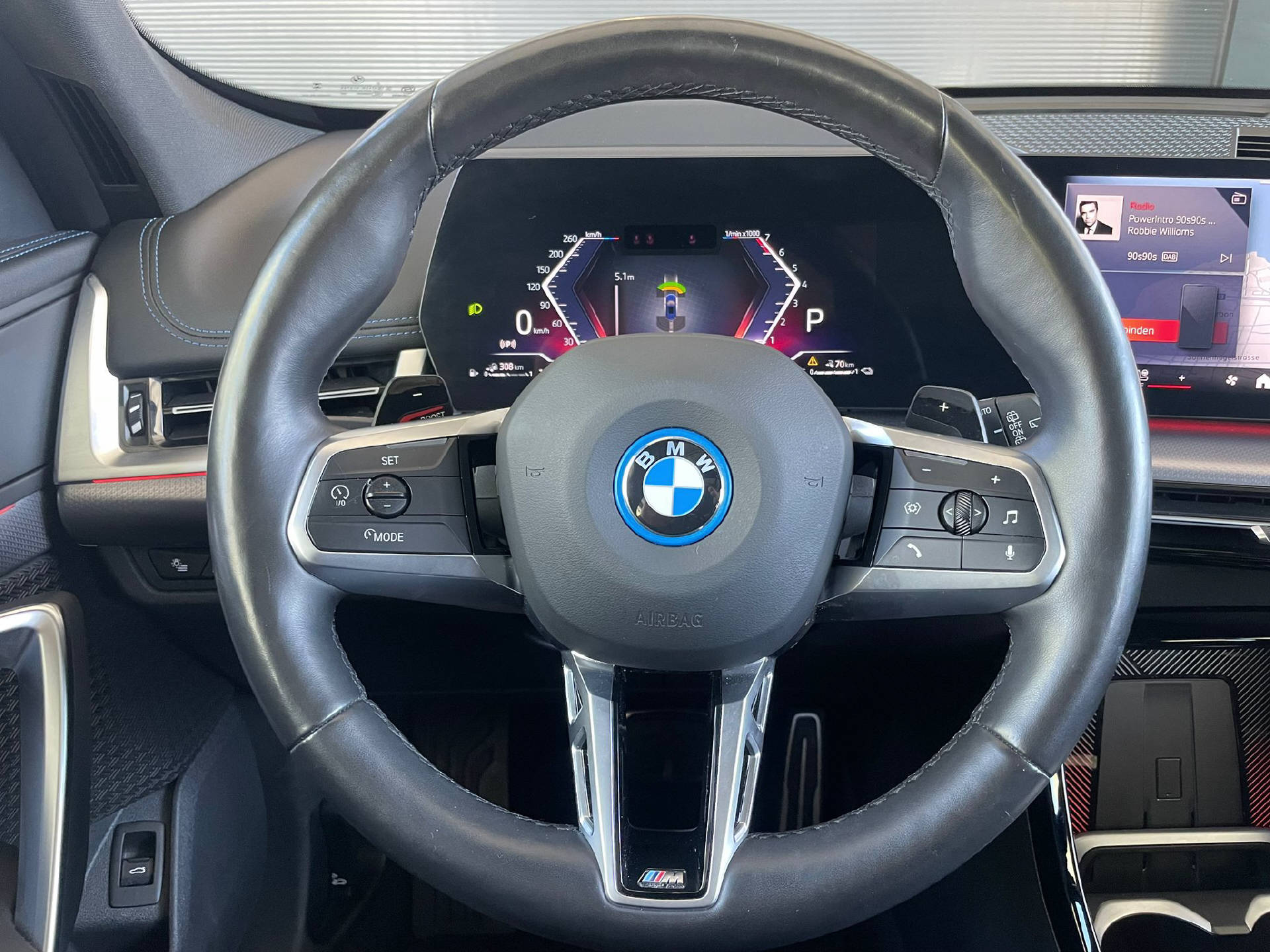 BMW X1 25e xDrive paddles-image-7