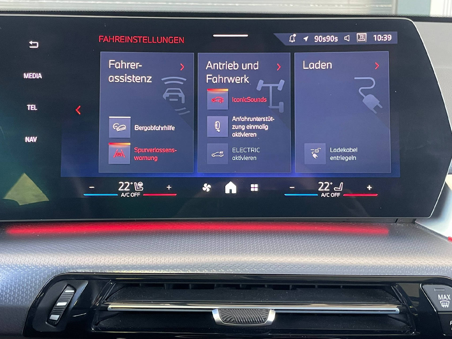 BMW X1 25e xDrive paddles-image-10