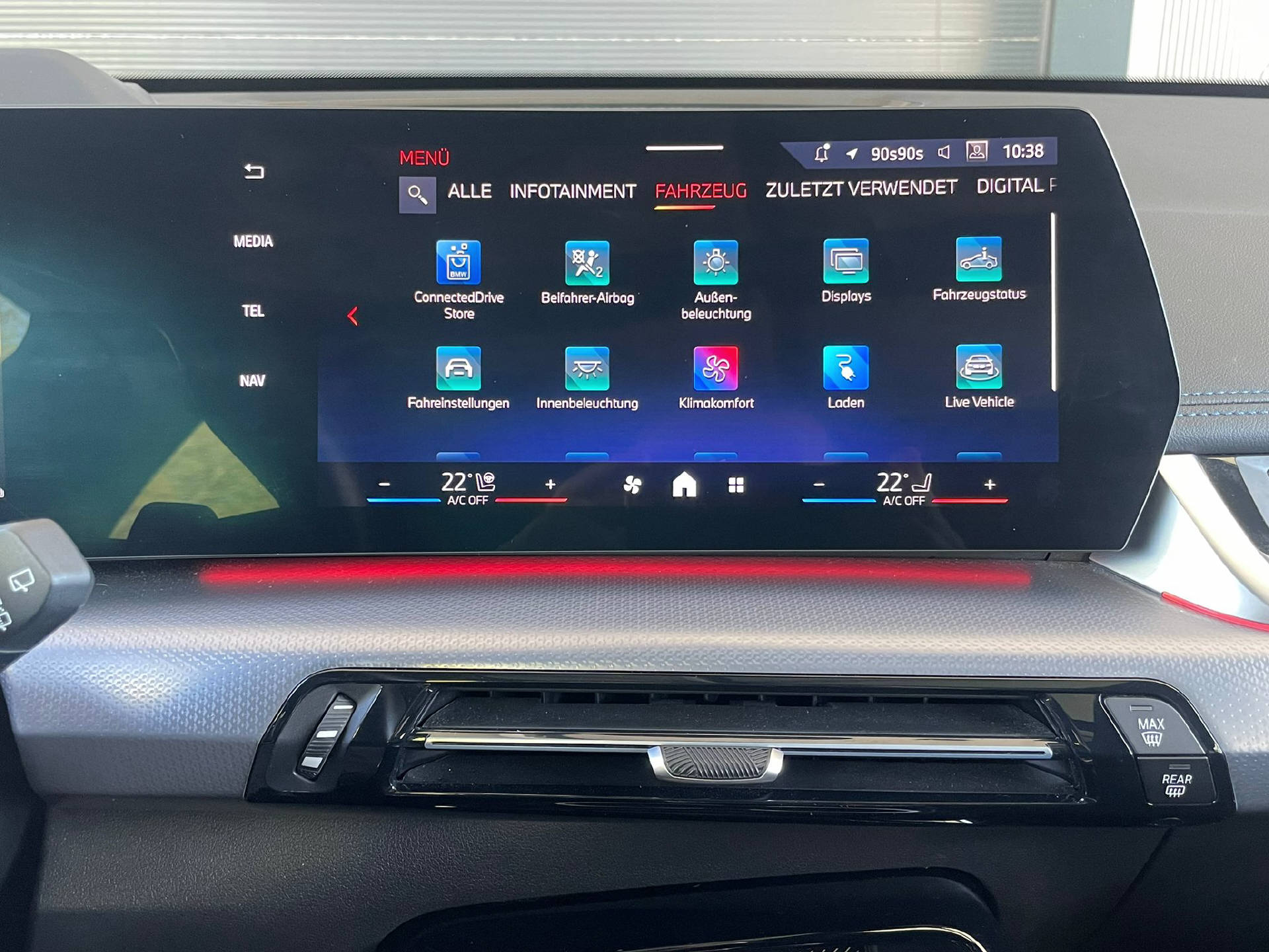 BMW X1 25e xDrive paddles-image-13
