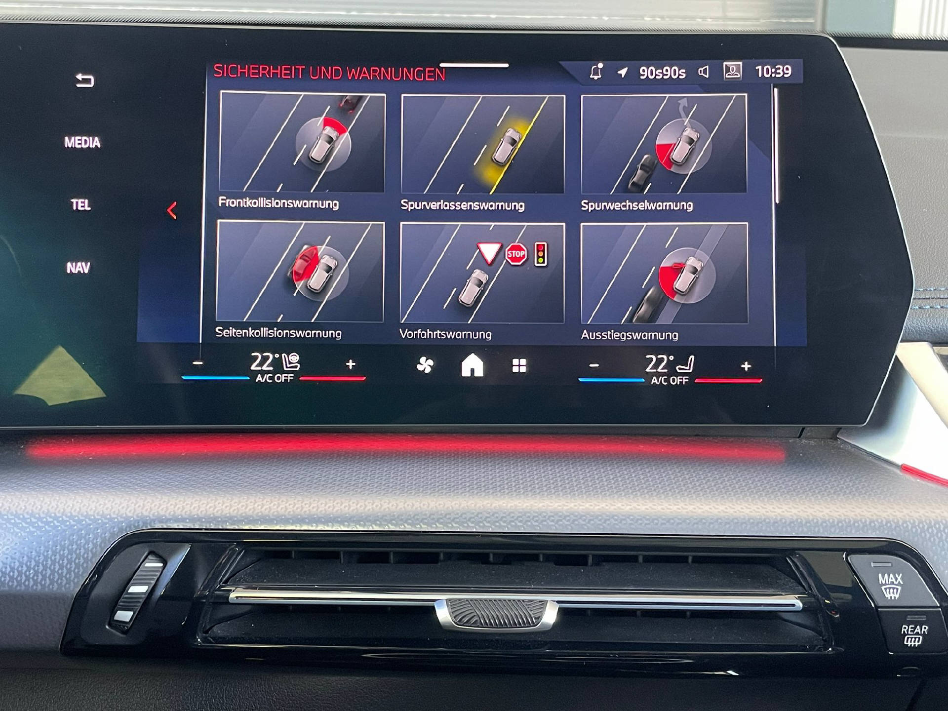 BMW X1 25e xDrive paddles-image-9