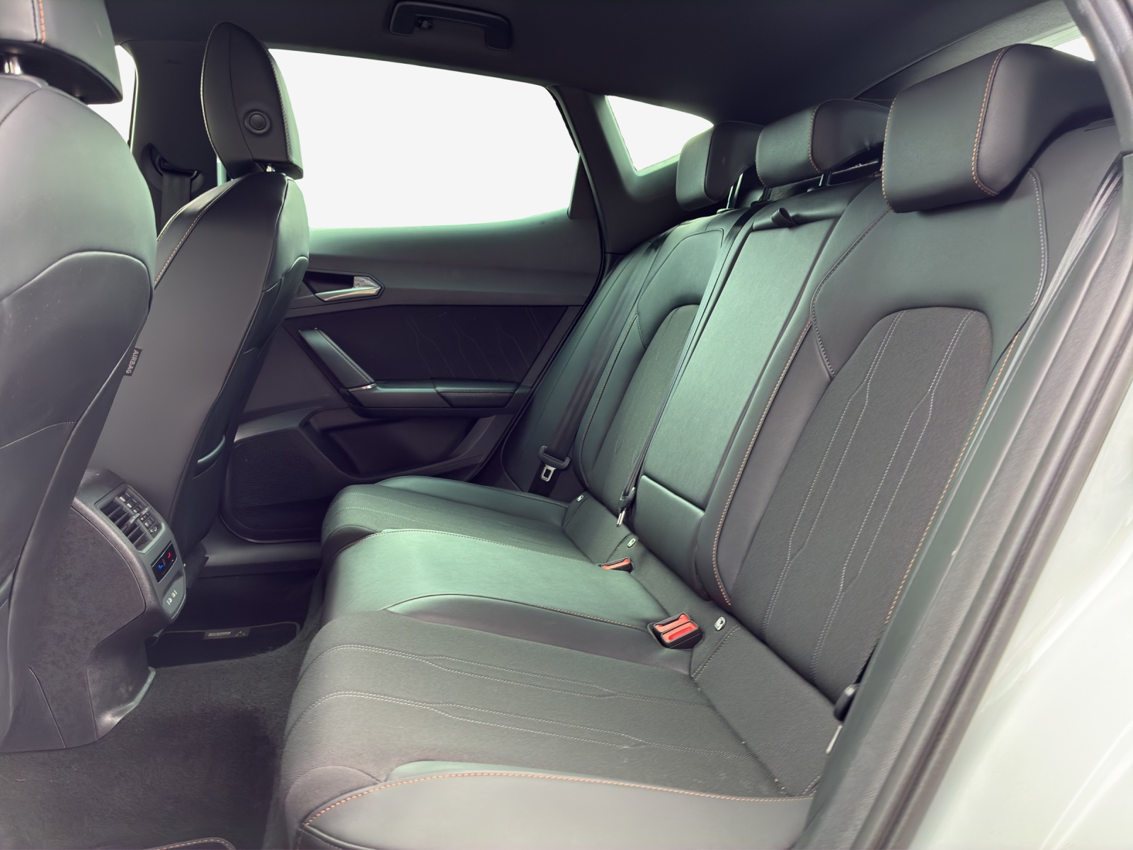 CUPRA Formentor 1.5 TSI DSG-image-11