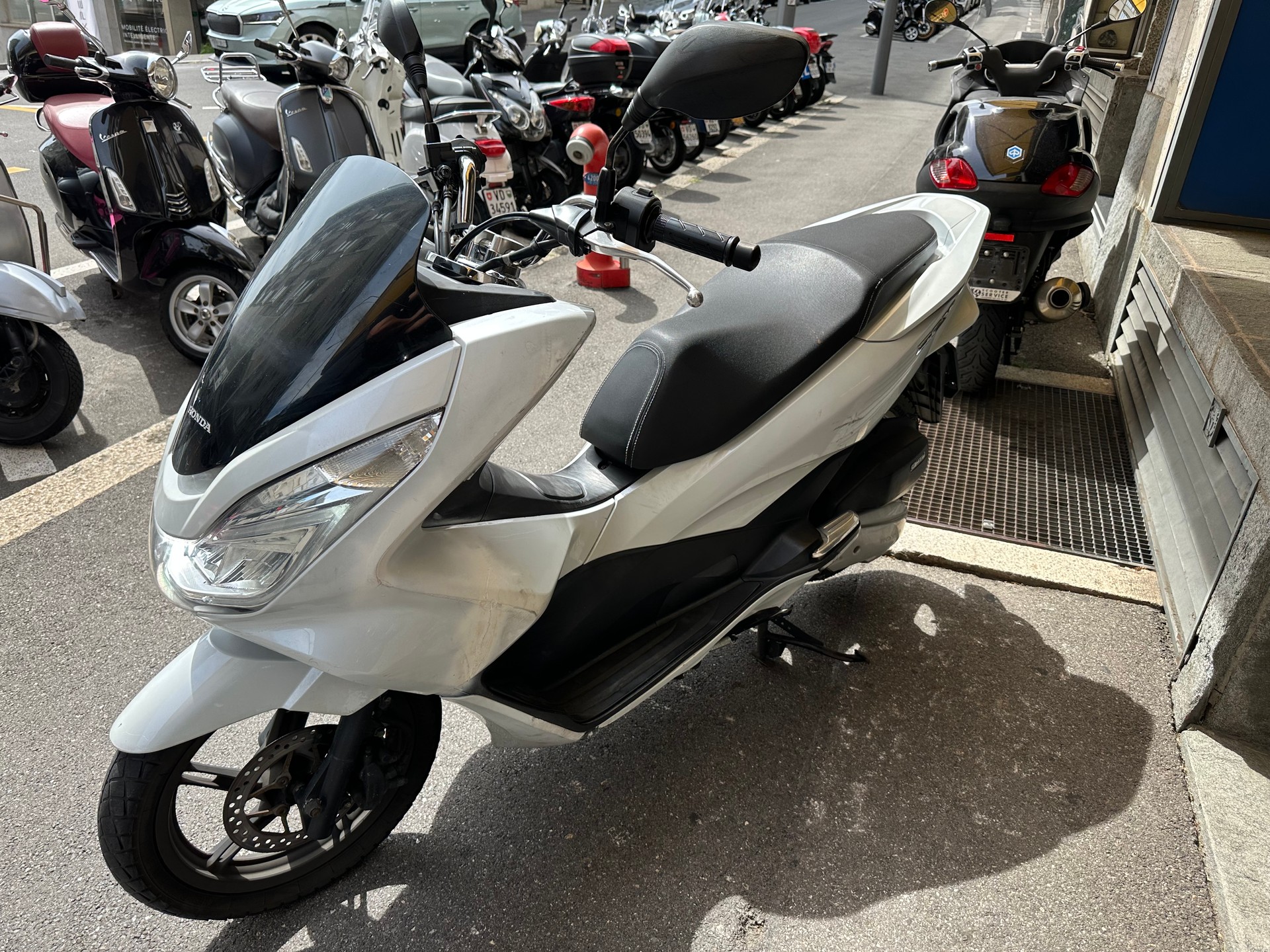 HONDA PCX 125 i-image-2