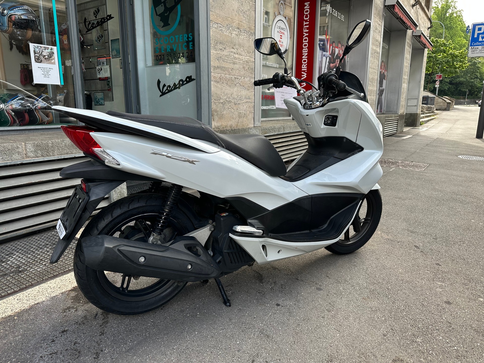 HONDA PCX 125 i-image-6