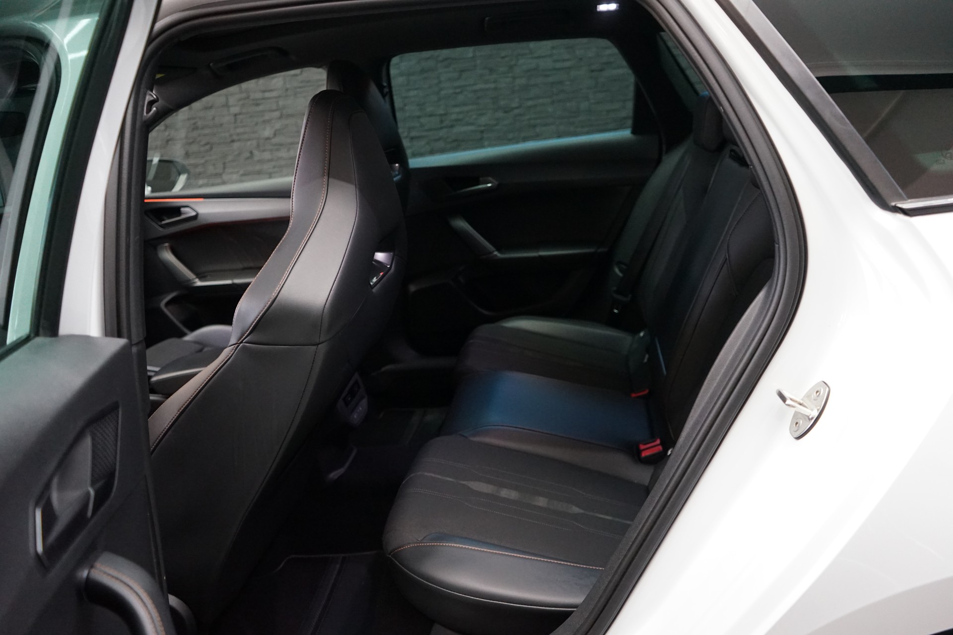 CUPRA LEON ST 2.0 TSI VZ DSG 4Drive-image-16