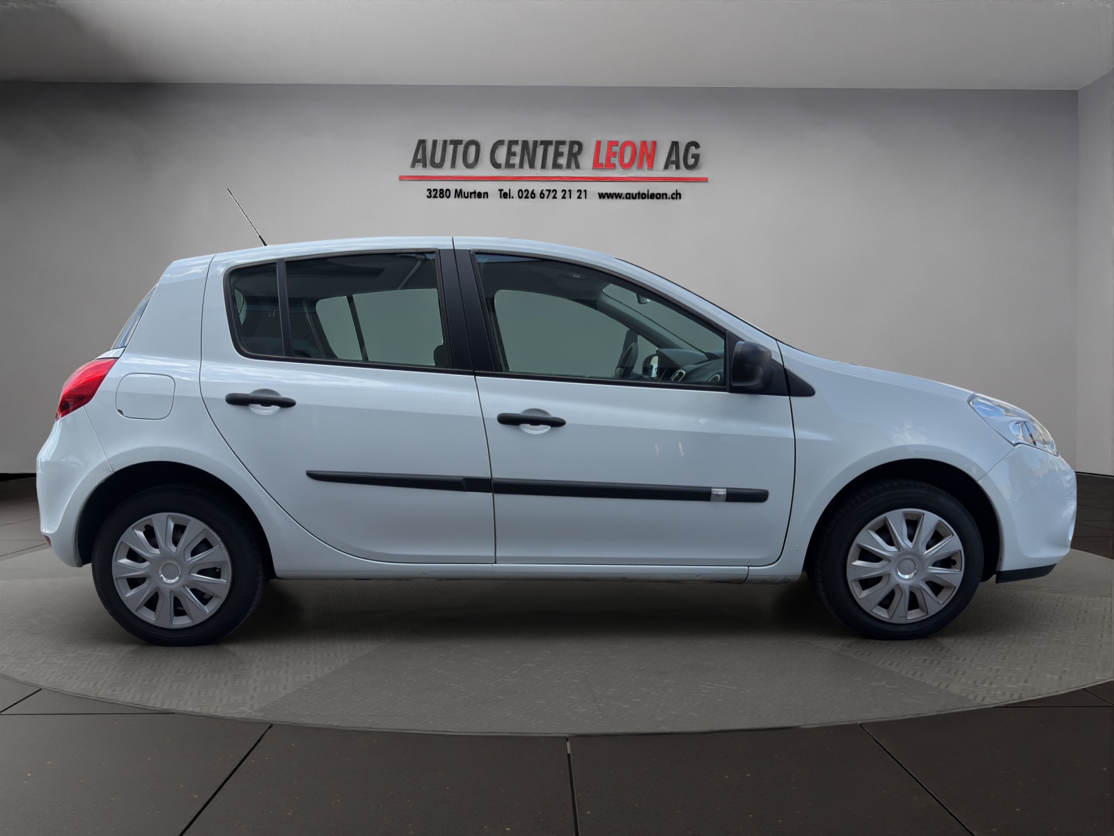 RENAULT Clio 1.2 16V Expression-image-6