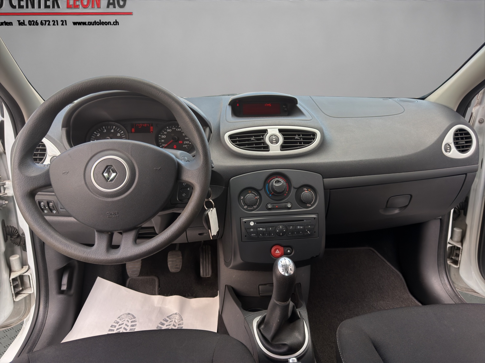 RENAULT Clio 1.2 16V Expression-image-13