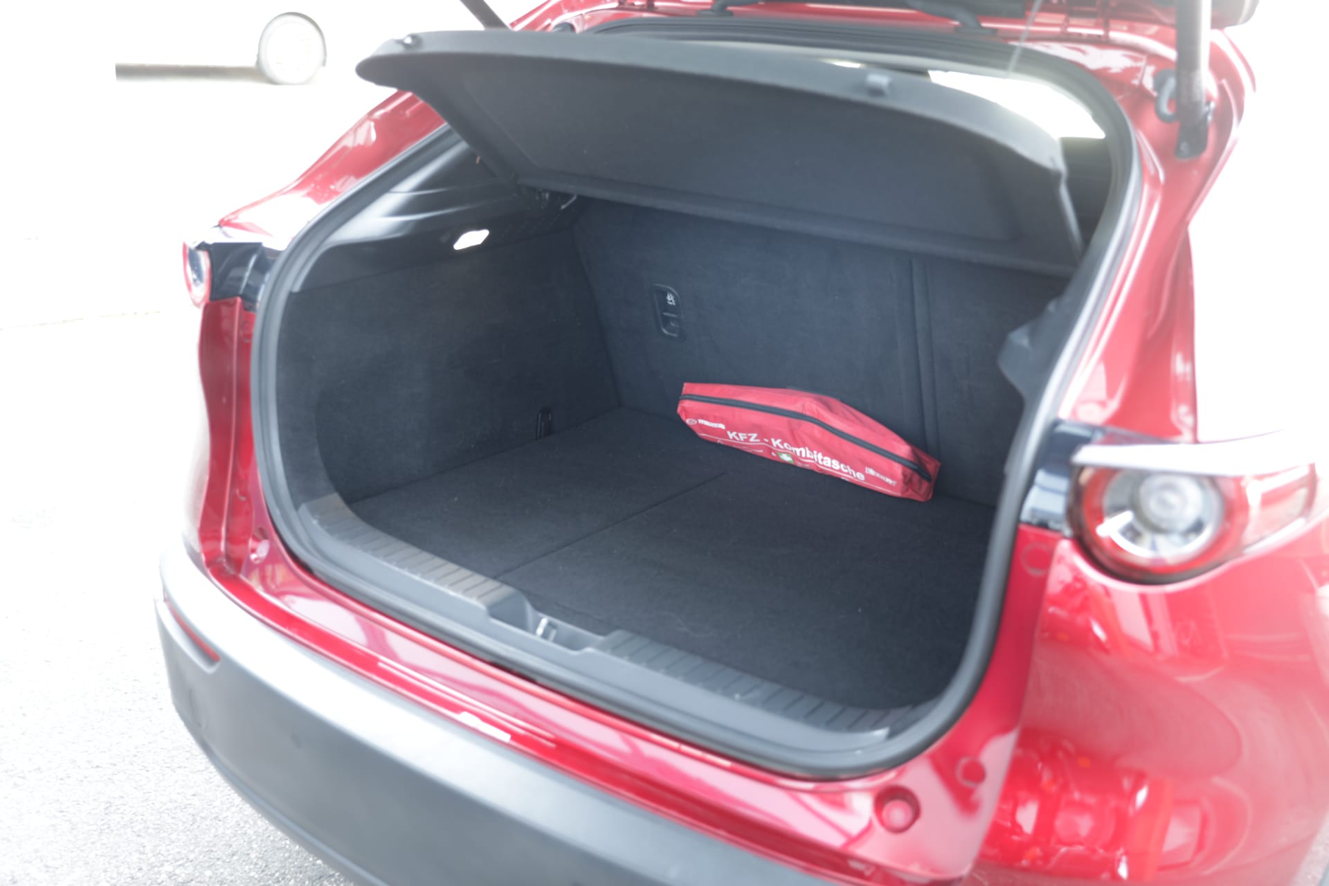 MAZDA CX-30 SKYACTIV-X 186 M Hybrid FWD Ambition Plus Automat-image-24