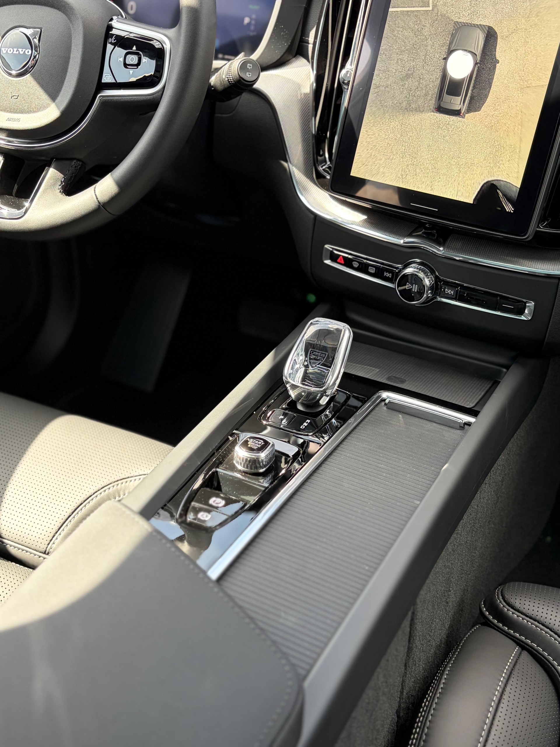 VOLVO XC60 2.0 T8 TE Black Edition eAWD-image-12