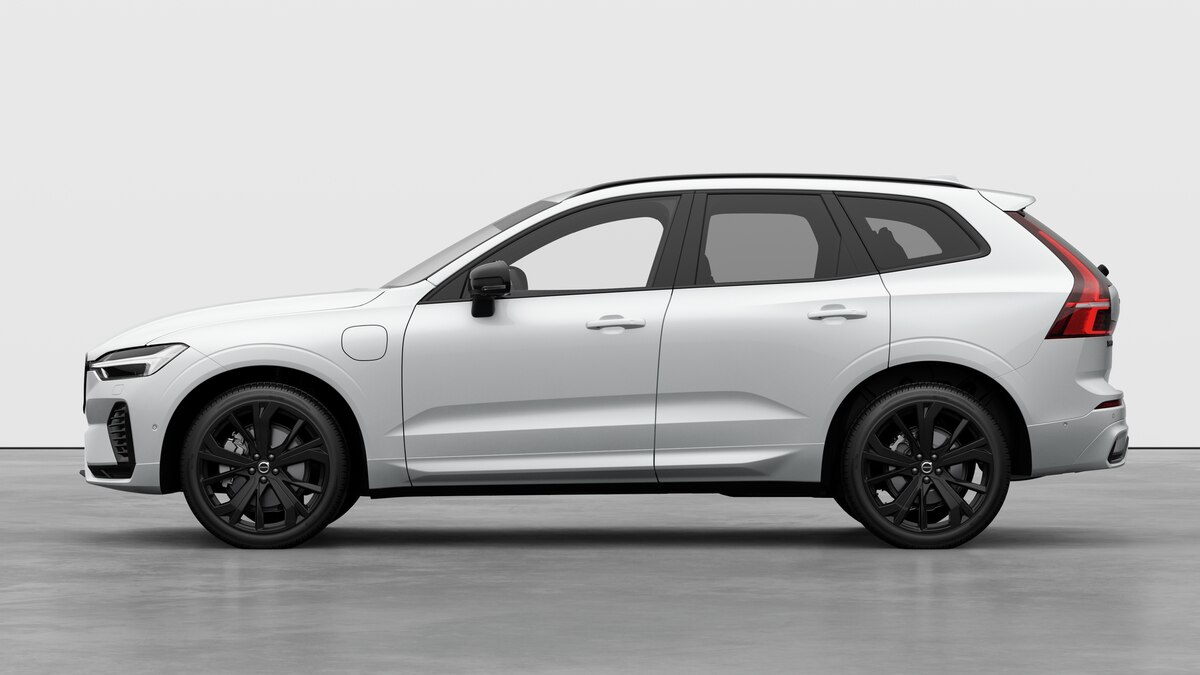 VOLVO XC60 2.0 T8 TE Black Edition eAWD-image-2