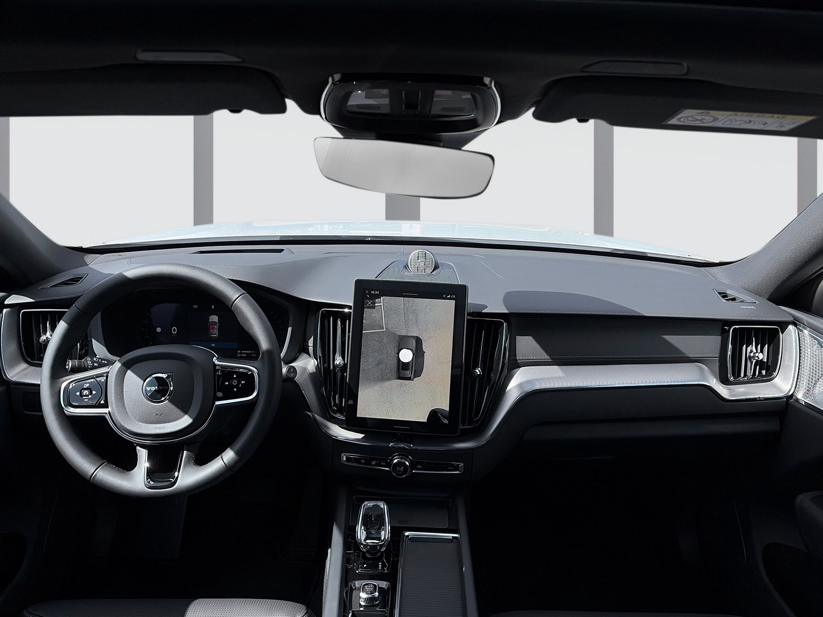 VOLVO XC60 2.0 T8 TE Black Edition eAWD-image-11