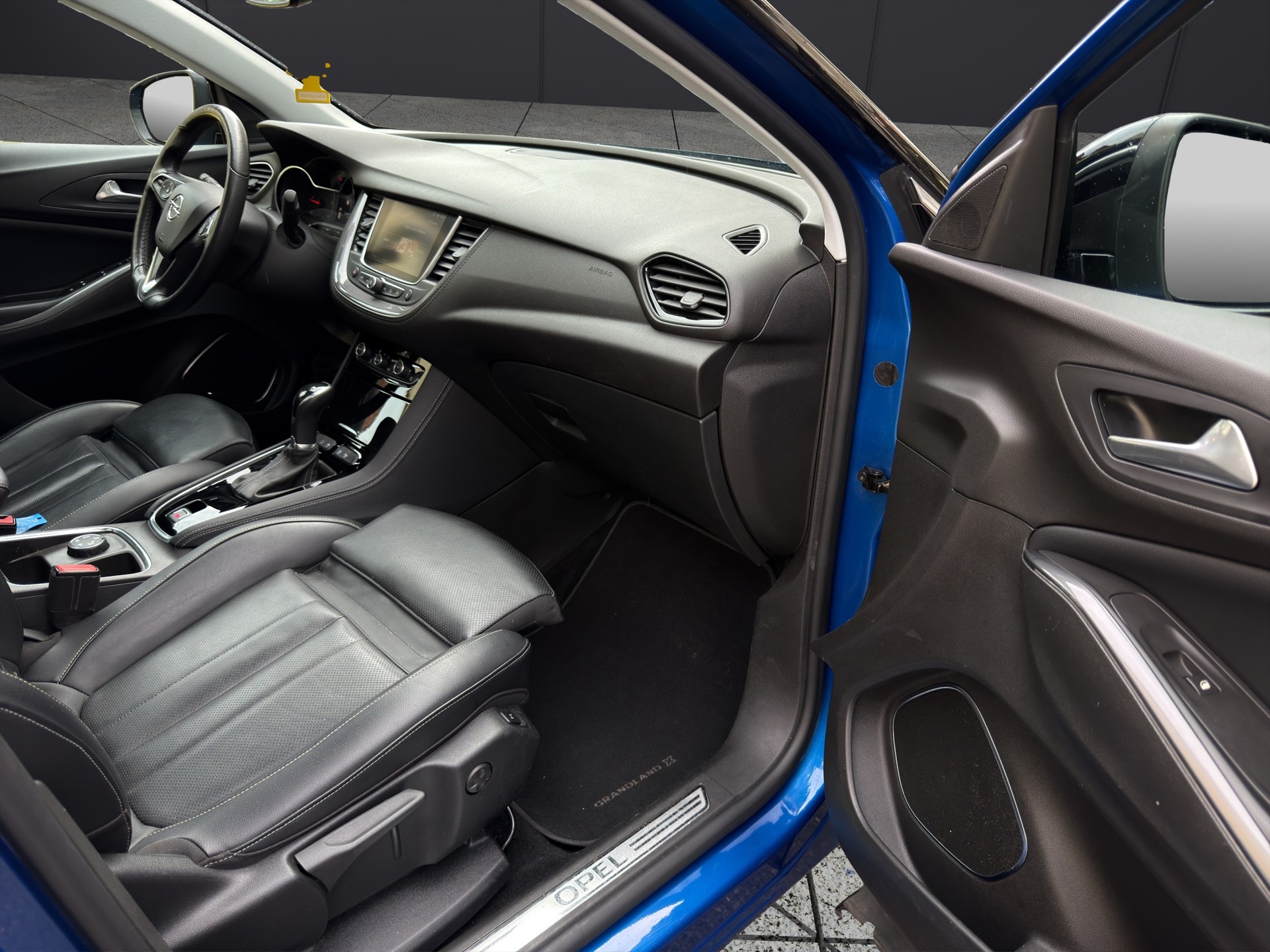 OPEL Grandland X 2.0CDTi Ultimate Automatik-image-13
