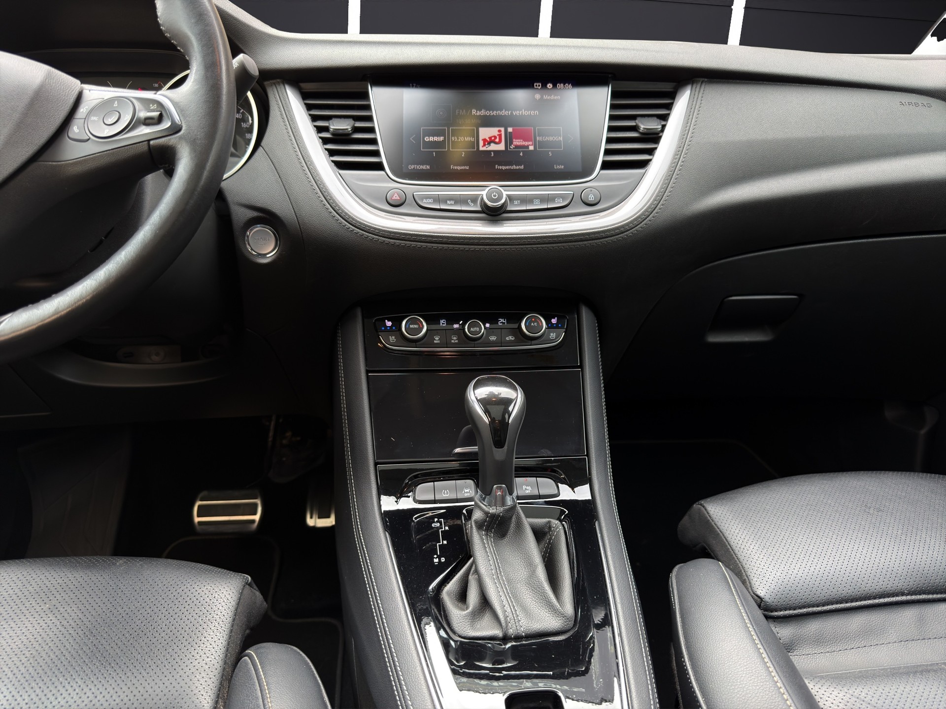 OPEL Grandland X 2.0CDTi Ultimate Automatik-image-8