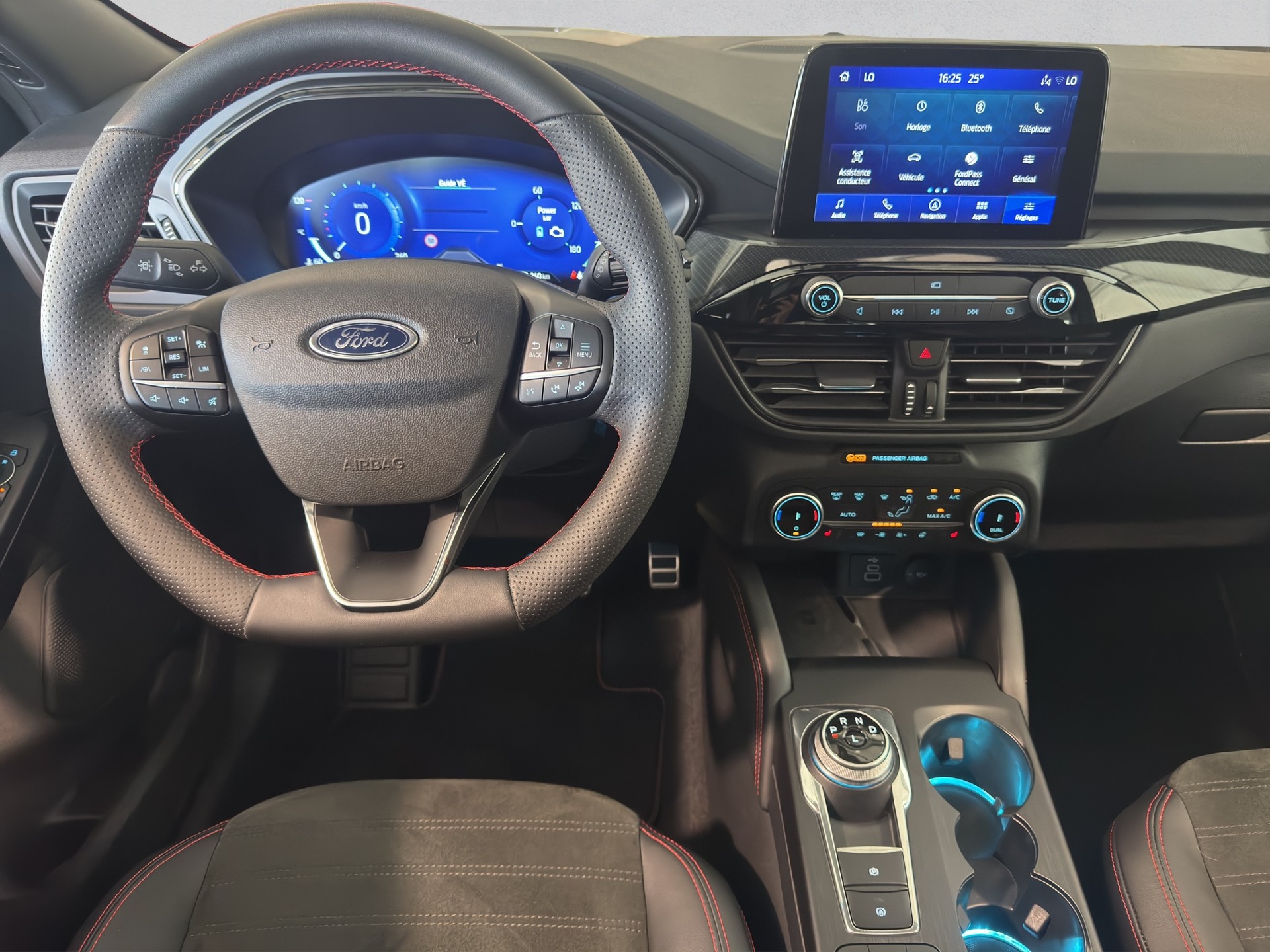 FORD Kuga 2.5 PHEV ST-Line X 2WD-image-9