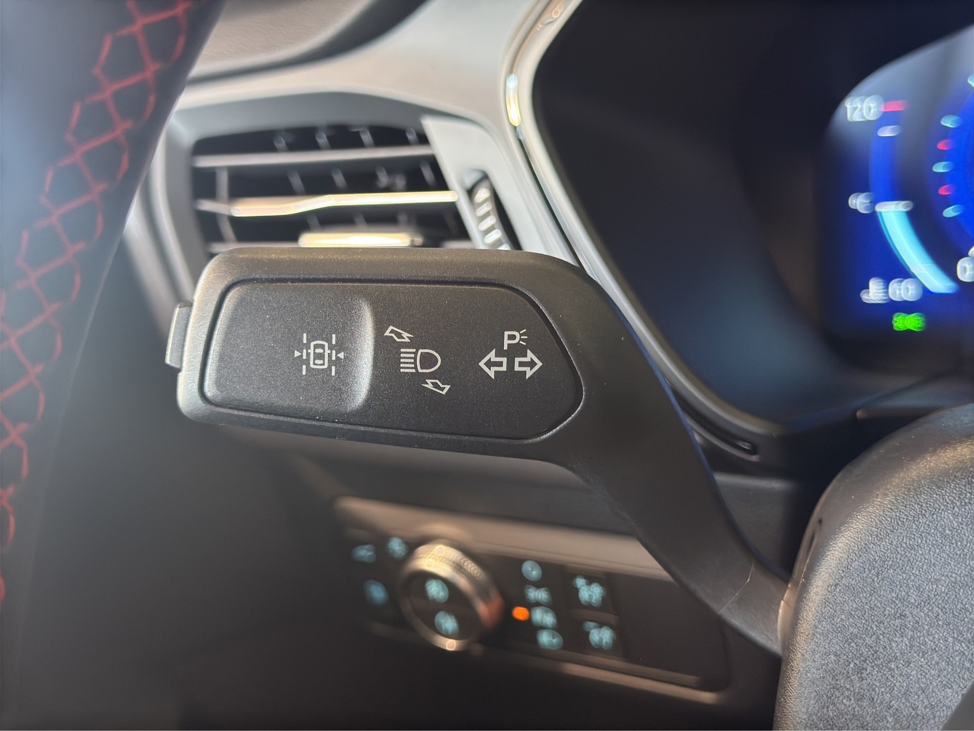 FORD Kuga 2.5 PHEV ST-Line X 2WD-image-27