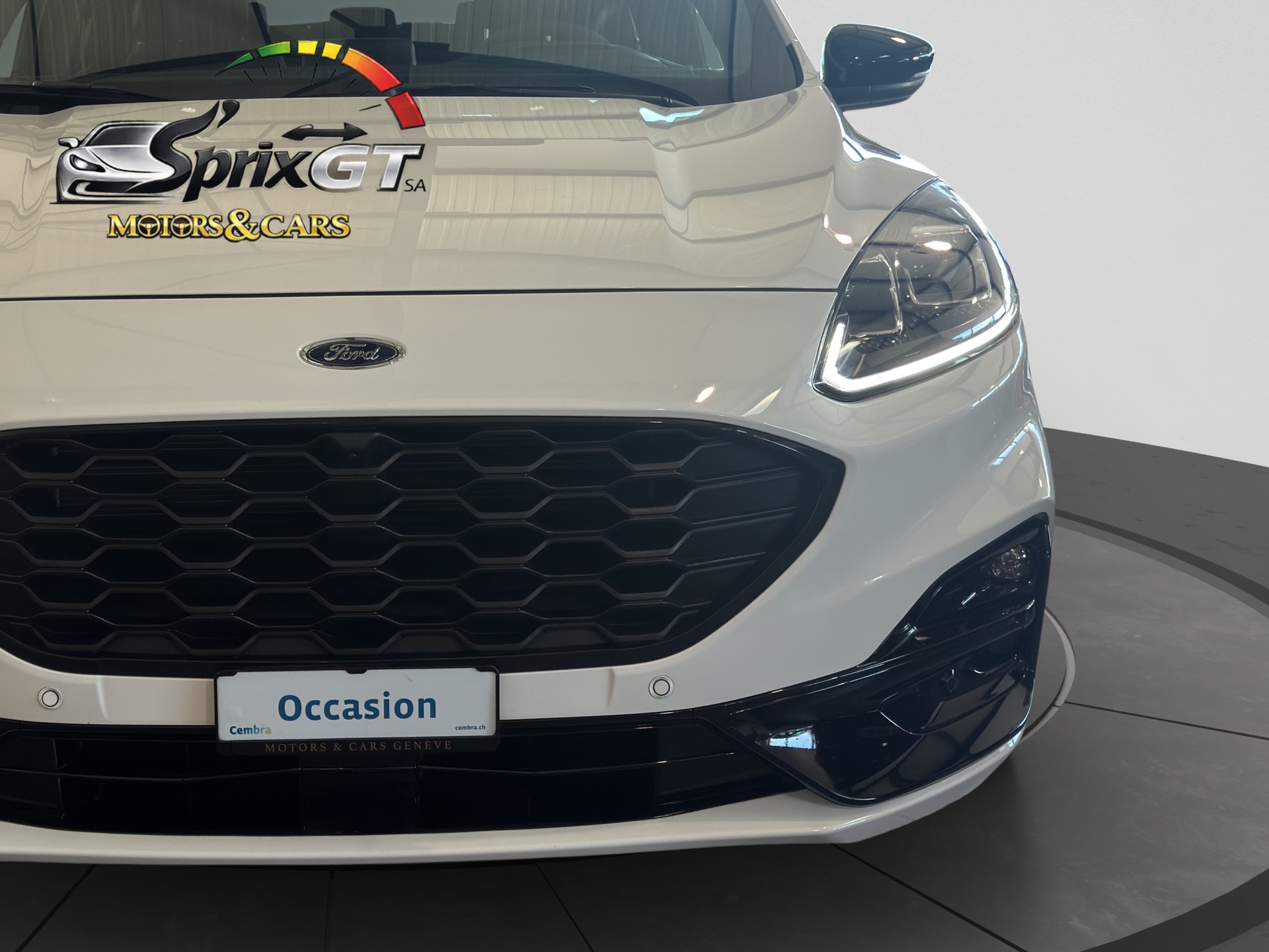 FORD Kuga 2.5 PHEV ST-Line X 2WD-image-7