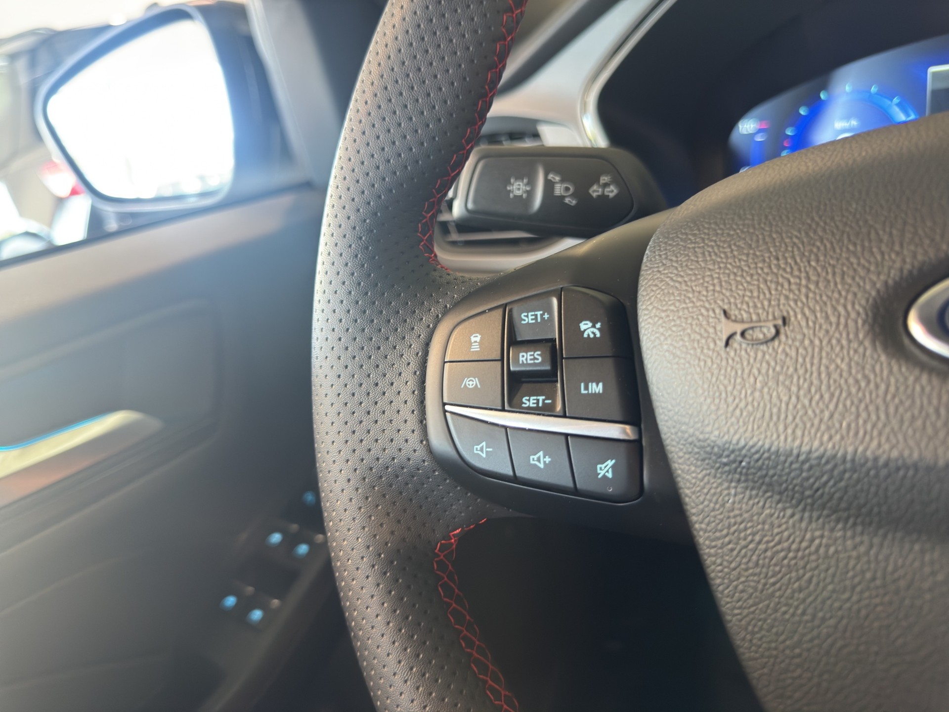 FORD Kuga 2.5 PHEV ST-Line X 2WD-image-22