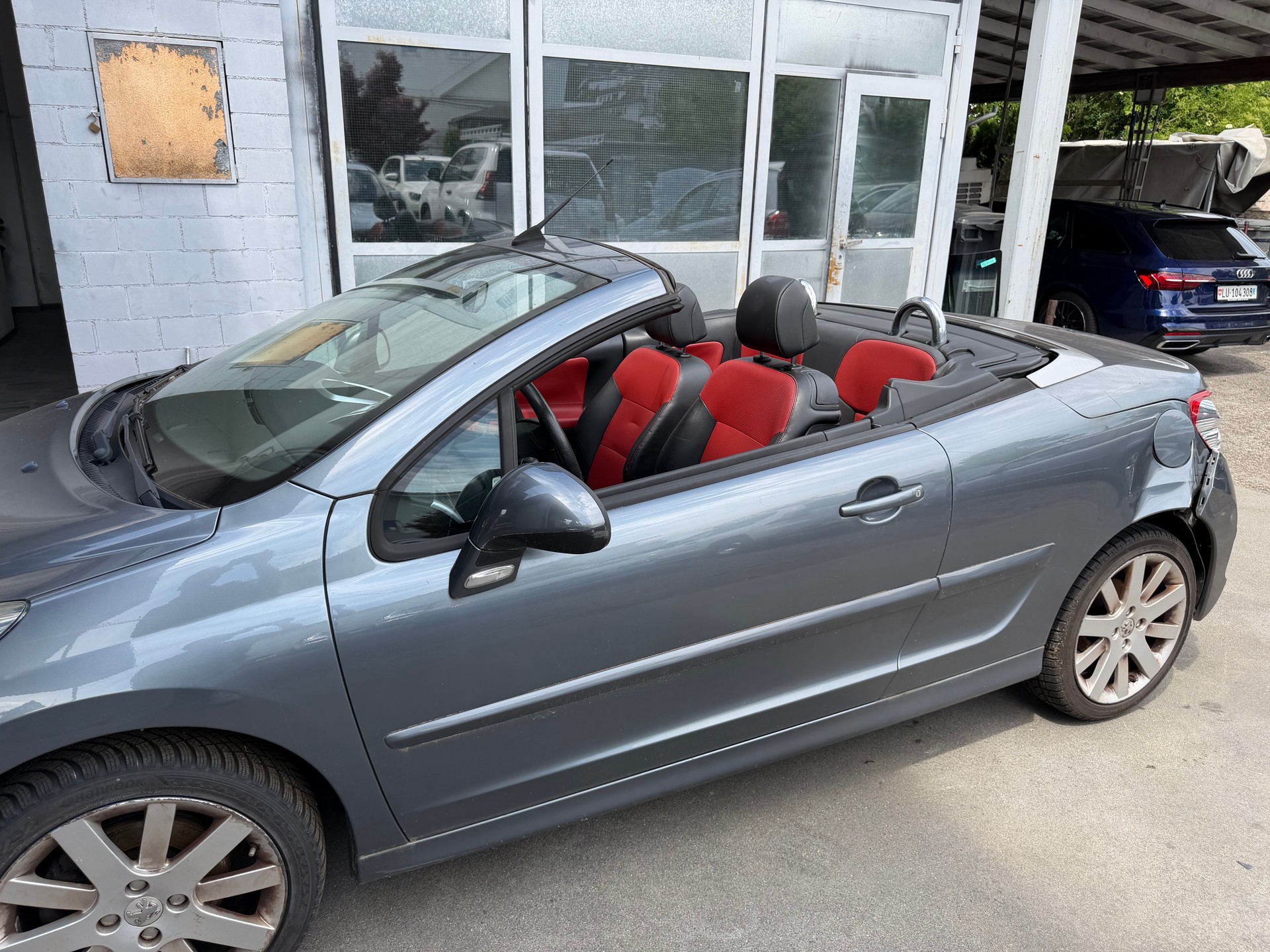 PEUGEOT 207 CC 1.6 16V Platinium Edition-image-9