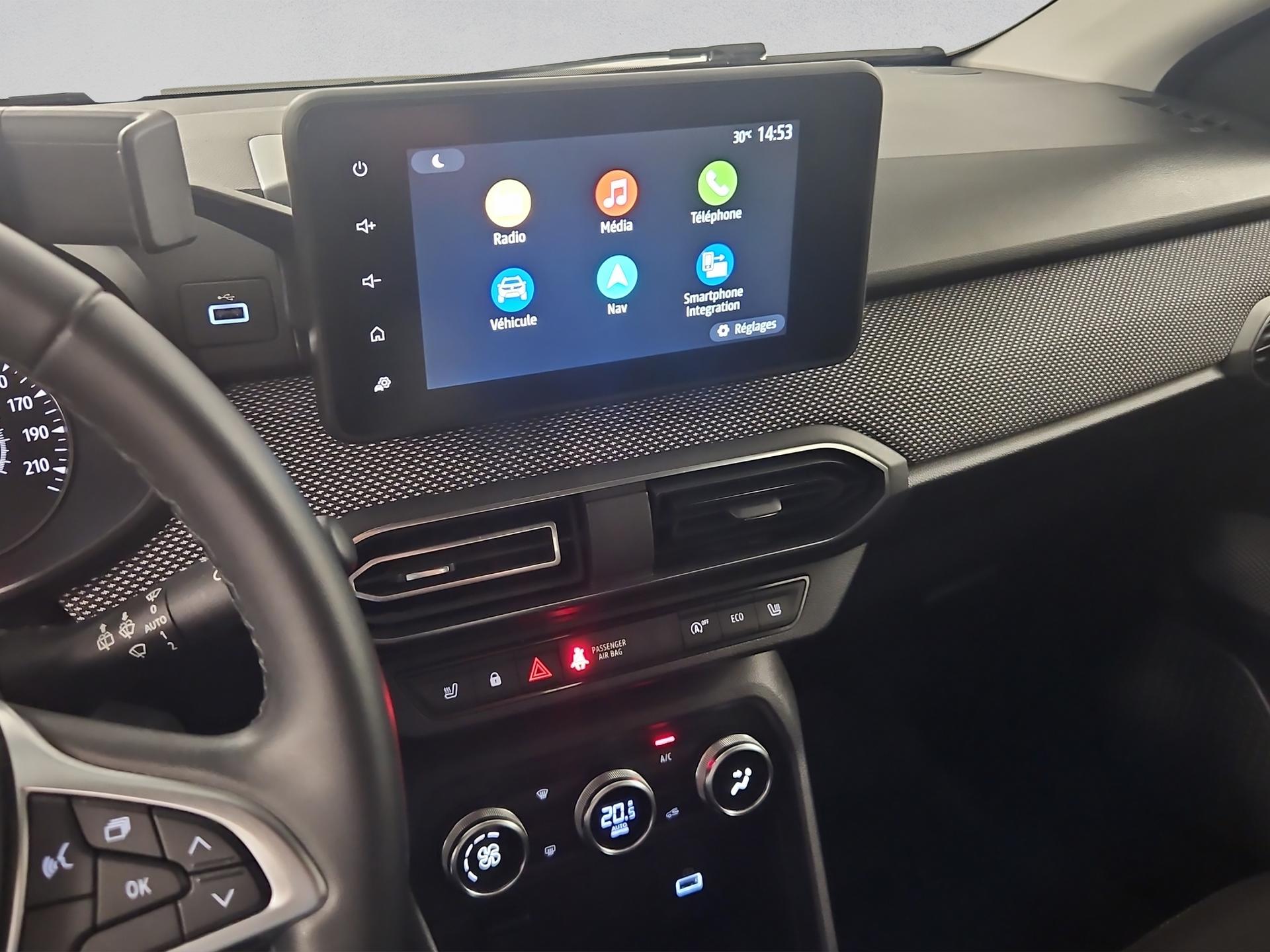 DACIA Sandero TCe 90 Comfort CVT-image-11