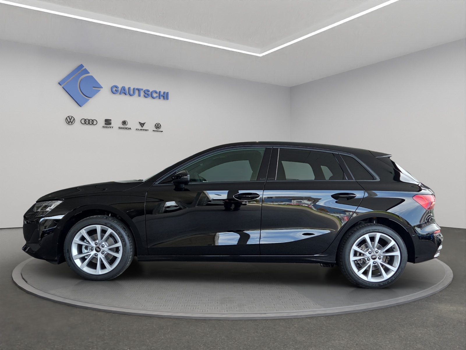 AUDI A3 Sportback TFSI 110 kW Attraction S tronic-image-1