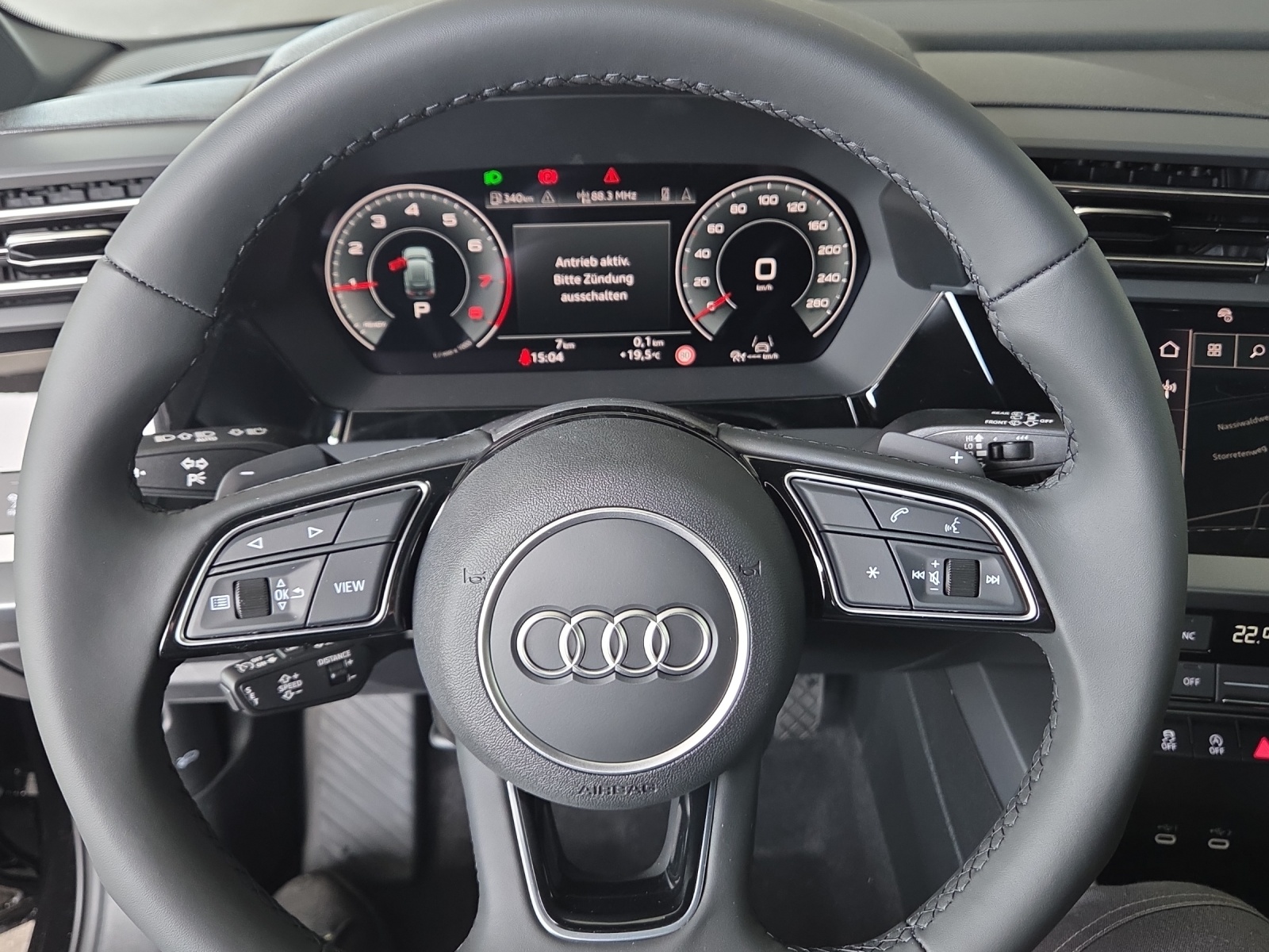 AUDI A3 Sportback TFSI 110 kW Attraction S tronic-image-9