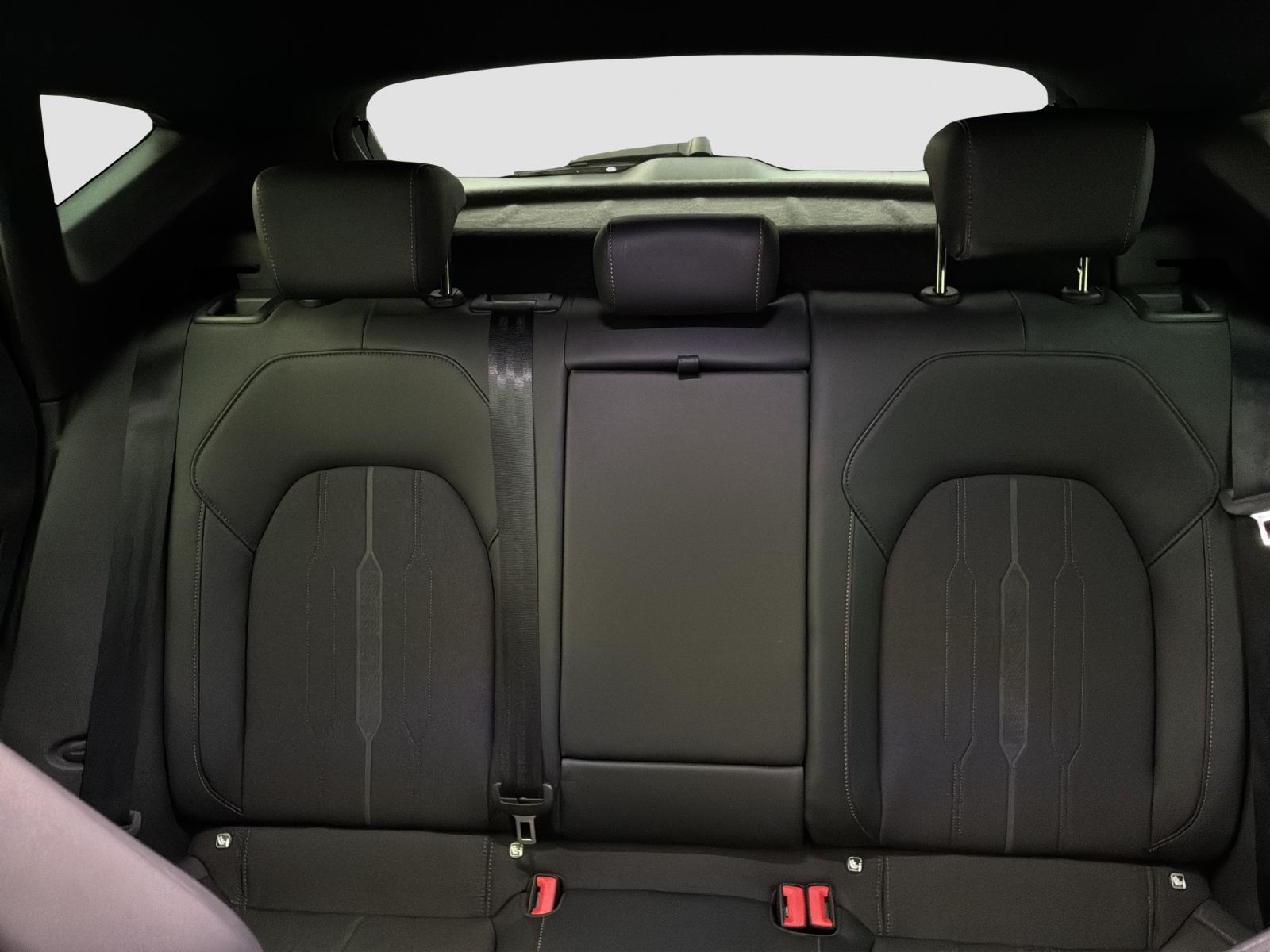 CUPRA Formentor 1.4 e-HYBRID pHEV VZ DSG - Anhängekupplung - Rückfahrkamera-image-7