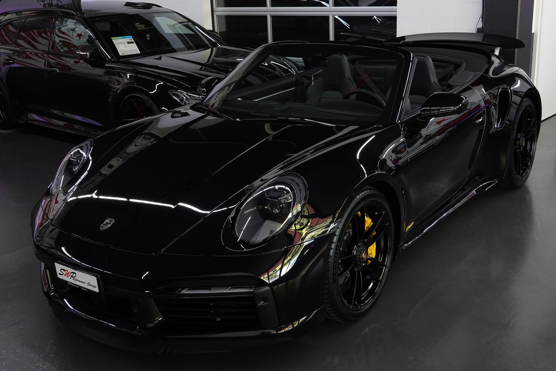 PORSCHE 911 TURBO S CABRIO PDK BLACK CH-FZ LIFTSYSTEM FULL ON TOP-image-2
