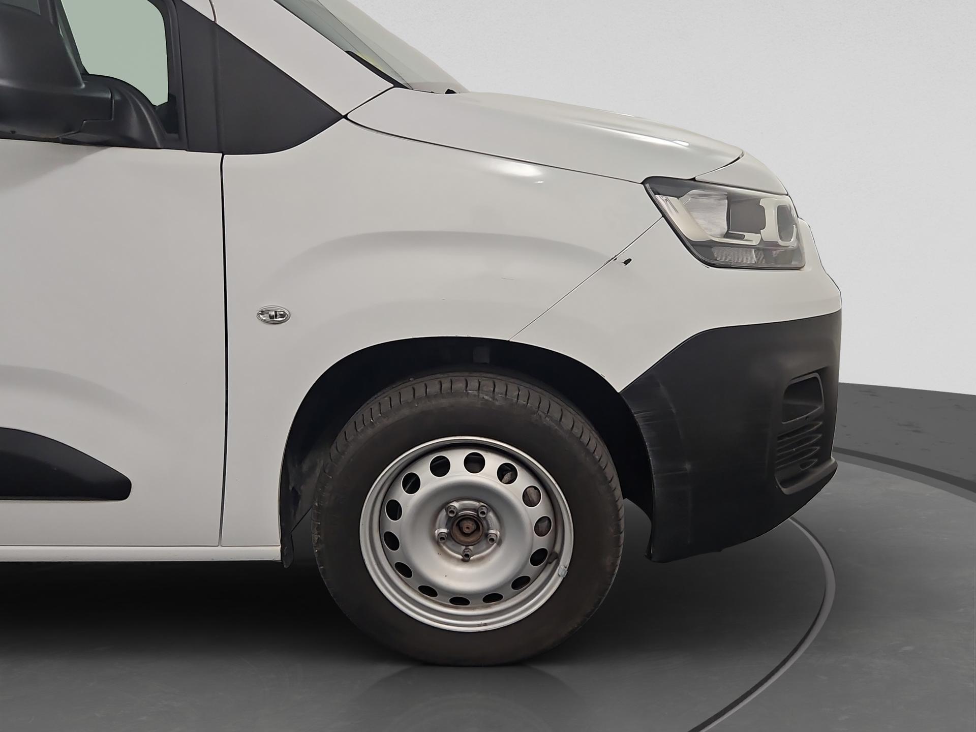 FIAT Doblo 1.5 BlueHDi L1 1000kg Pro A-image-17