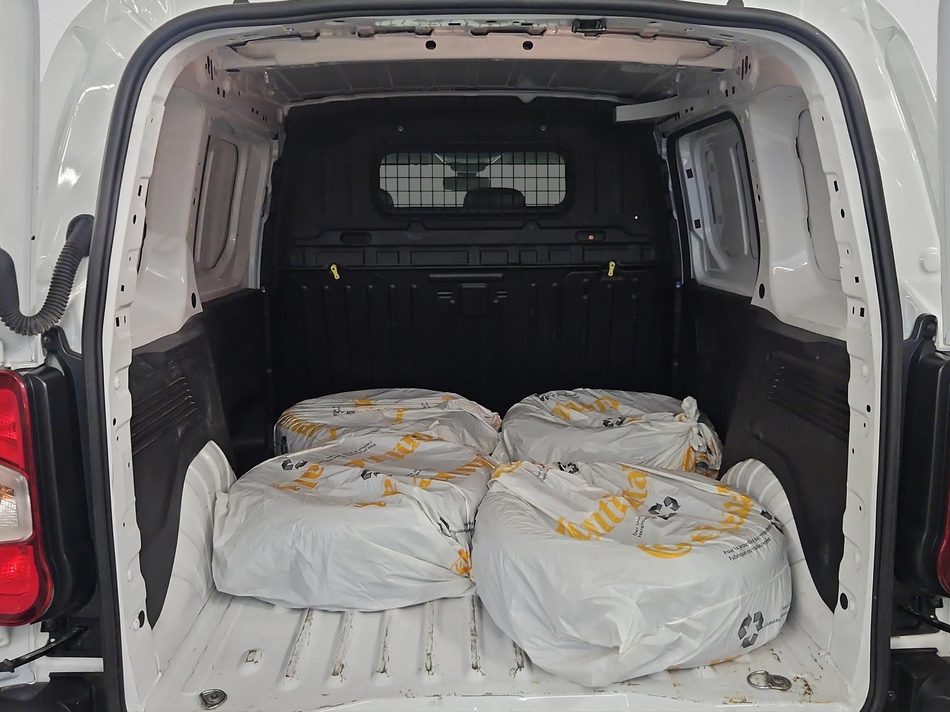 FIAT Doblo 1.5 BlueHDi L1 1000kg Pro A-image-15