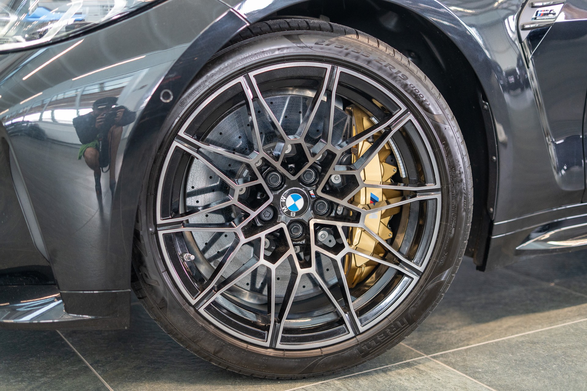 BMW M4 Competition xDrive Coupé / M Carbon Schalensitze / Keramik Bremsanlage / Head-Up Display-image-7