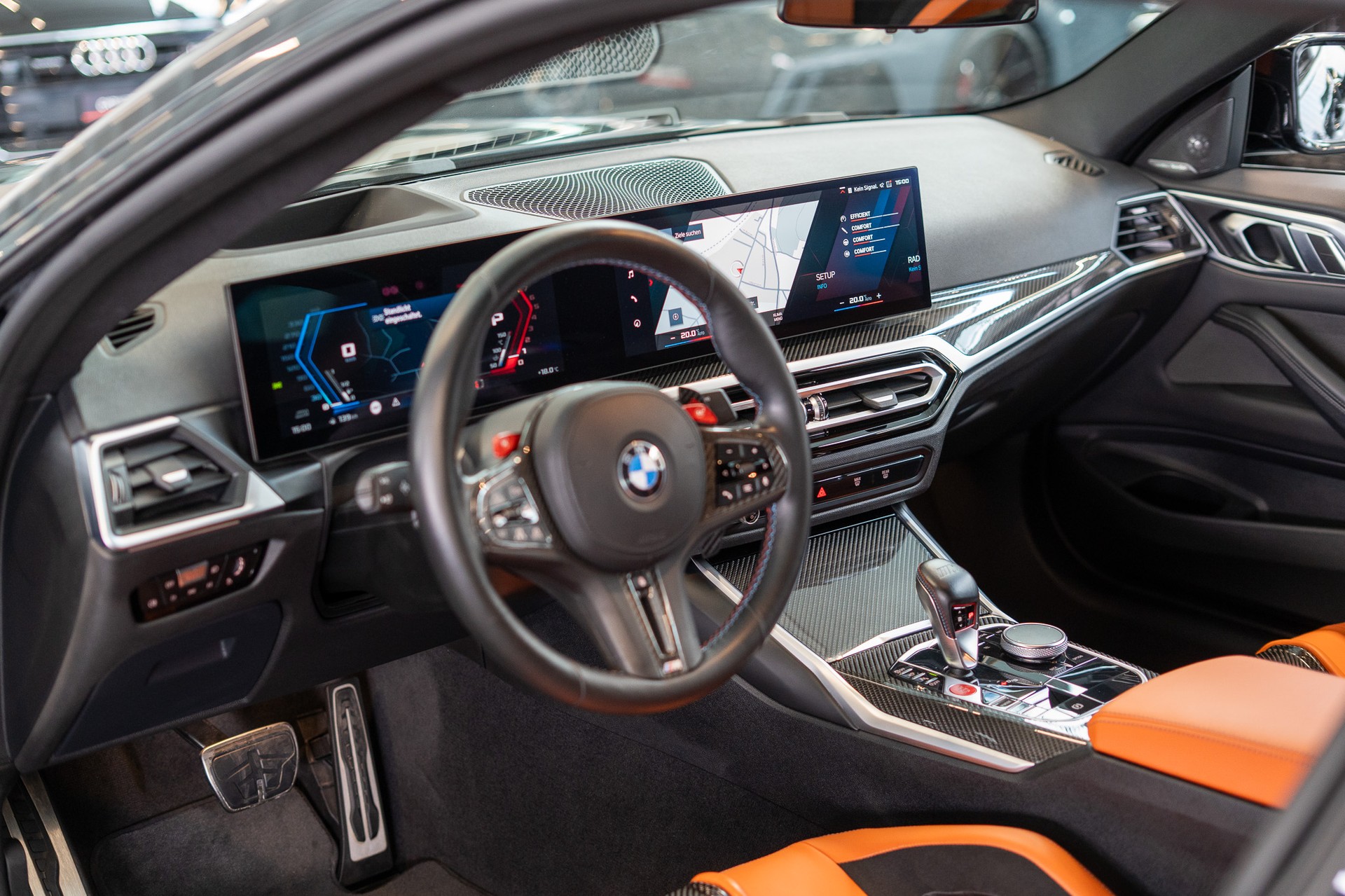 BMW M4 Competition xDrive Coupé / M Carbon Schalensitze / Keramik Bremsanlage / Head-Up Display-image-10