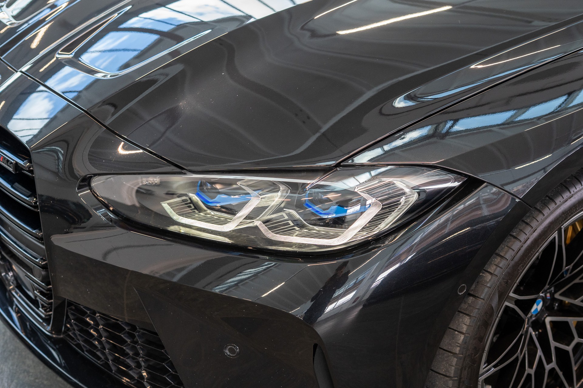 BMW M4 Competition xDrive Coupé / M Carbon Schalensitze / Keramik Bremsanlage / Head-Up Display-image-24