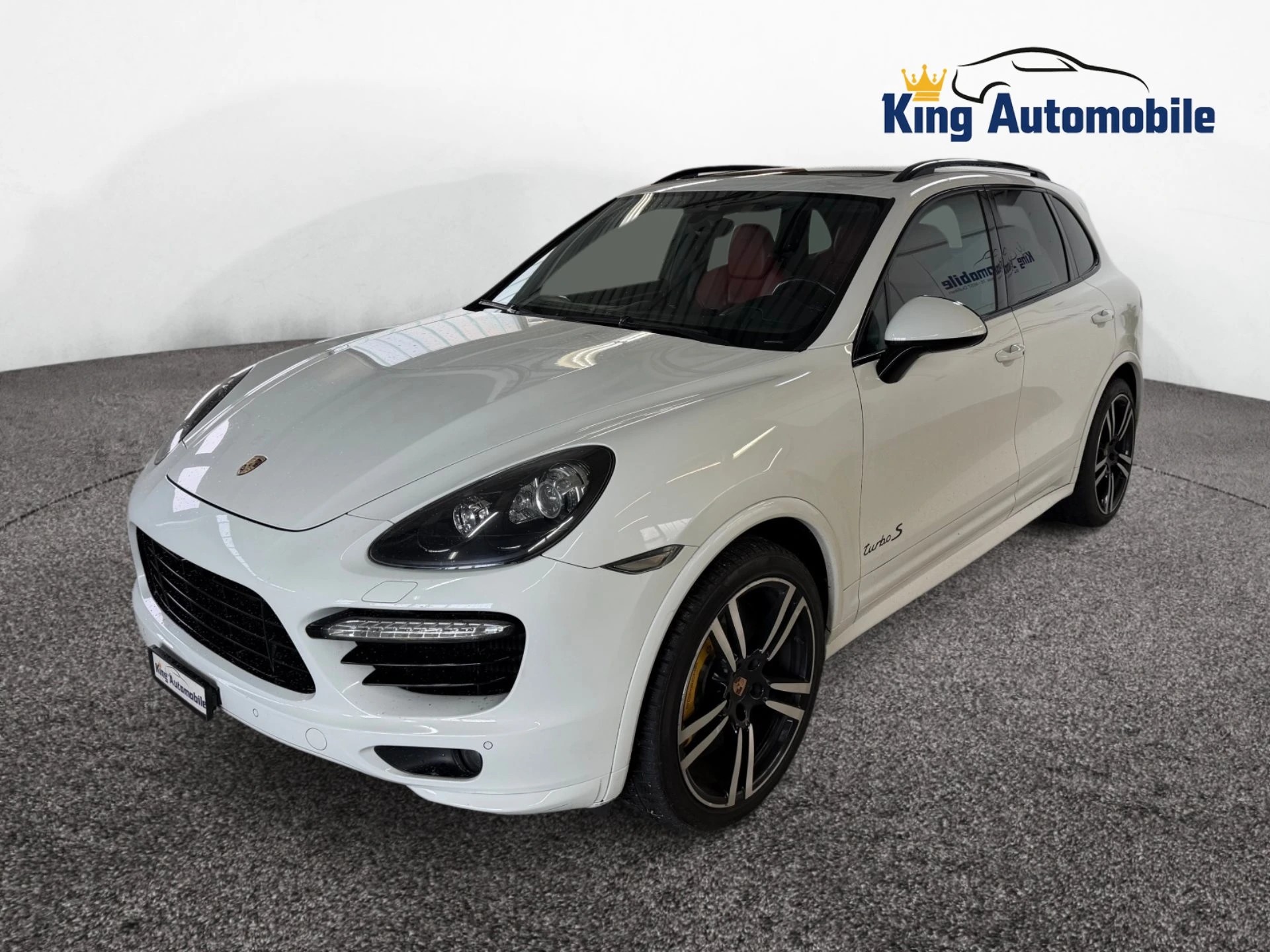 PORSCHE Cayenne Turbo S | AHK 3.5t. | Pano Dach | Sitz-Belüftung | RF-Kamera-image-1