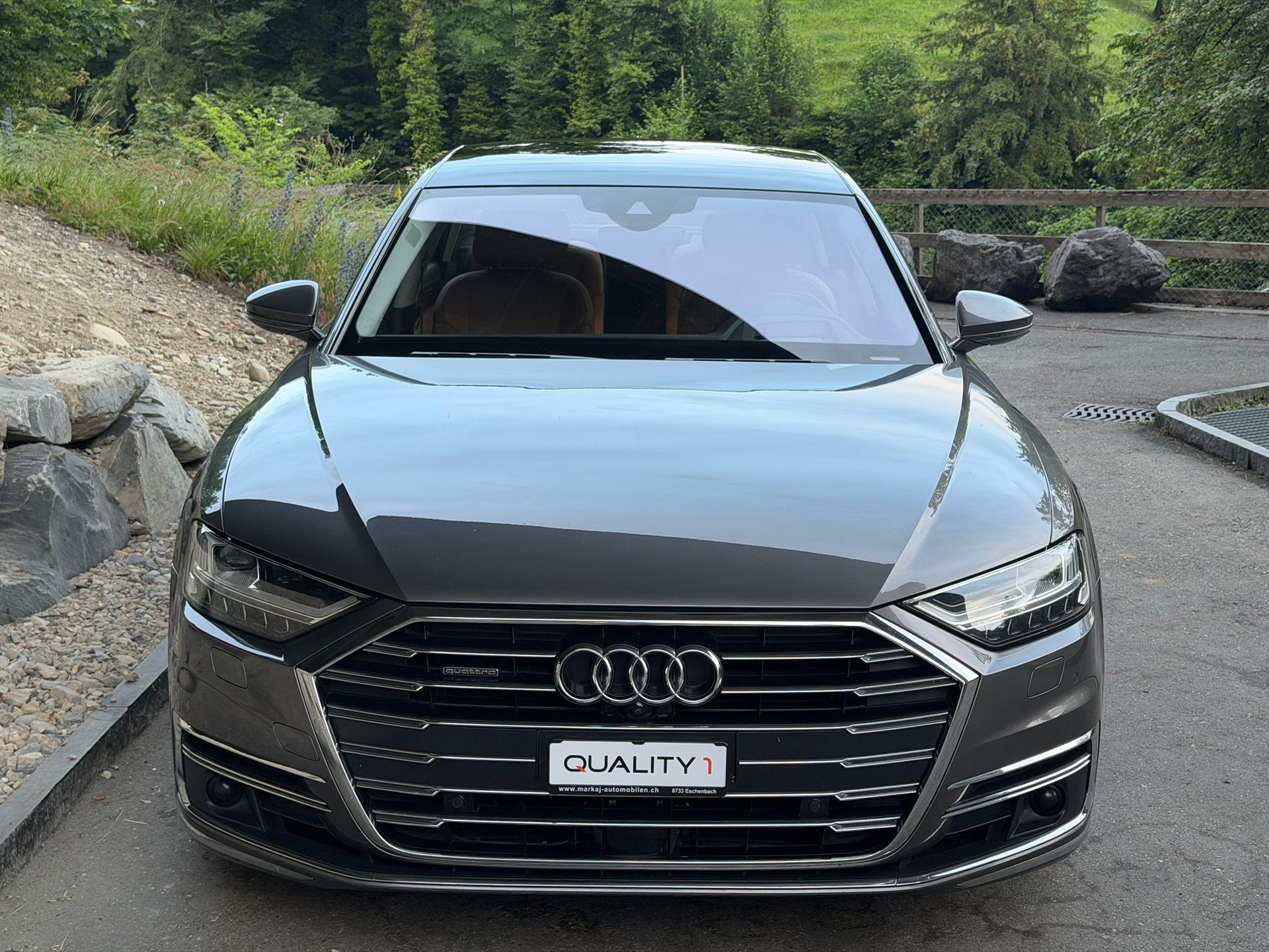 AUDI A8 55 L TFSI quattro tiptronic-image-1