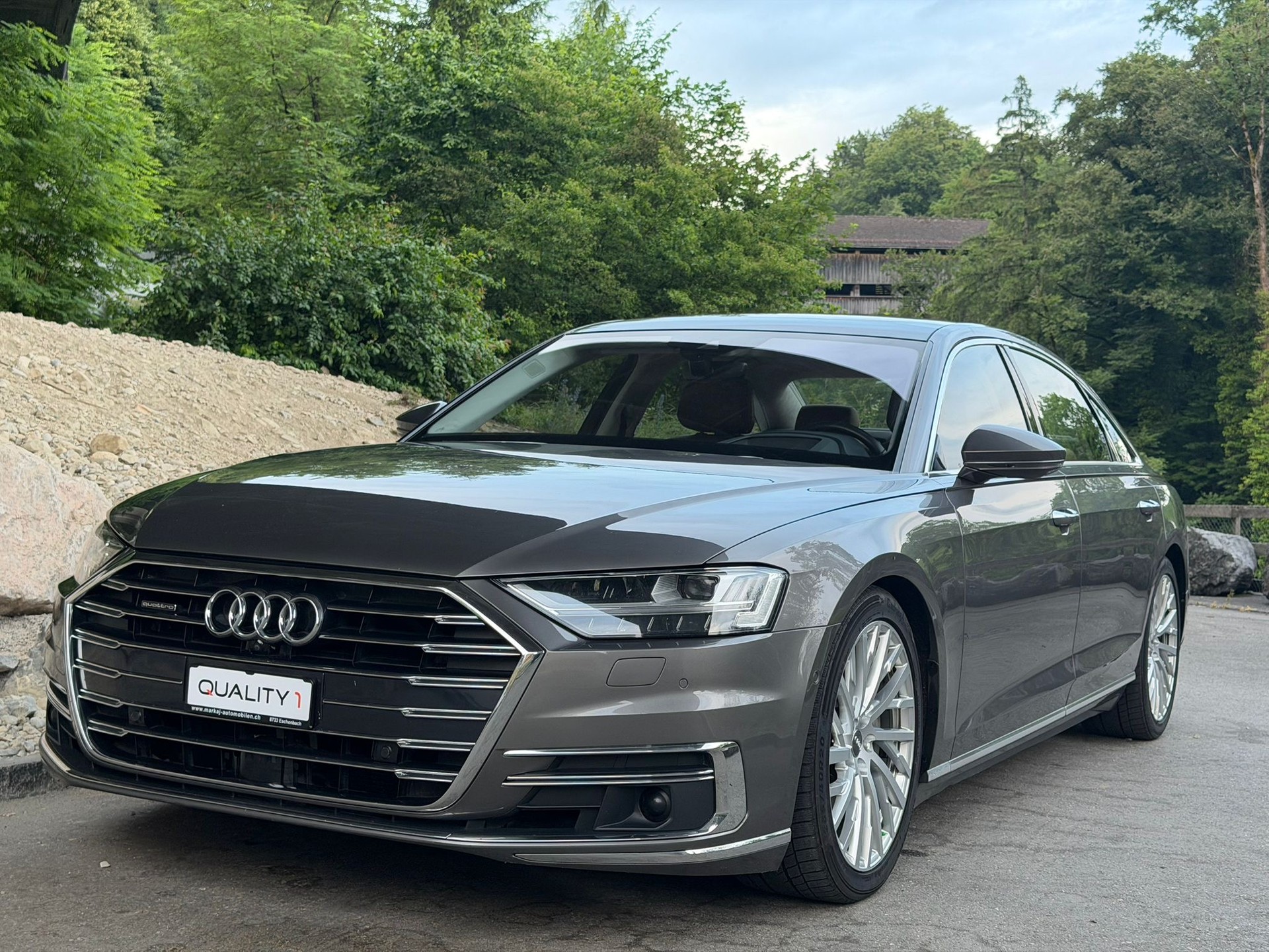 AUDI A8 55 L TFSI quattro tiptronic-image-0