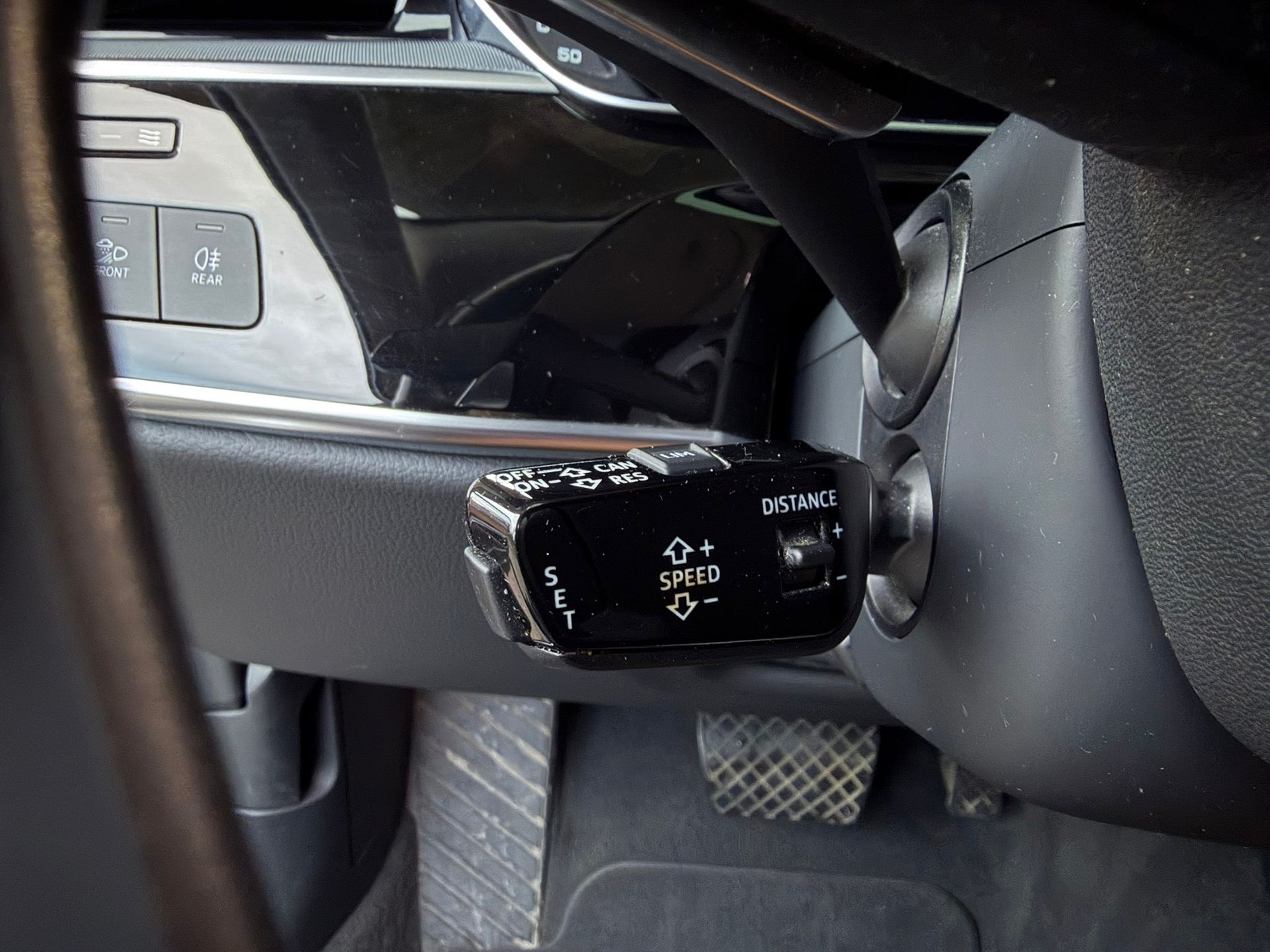 AUDI A8 55 L TFSI quattro tiptronic-image-14