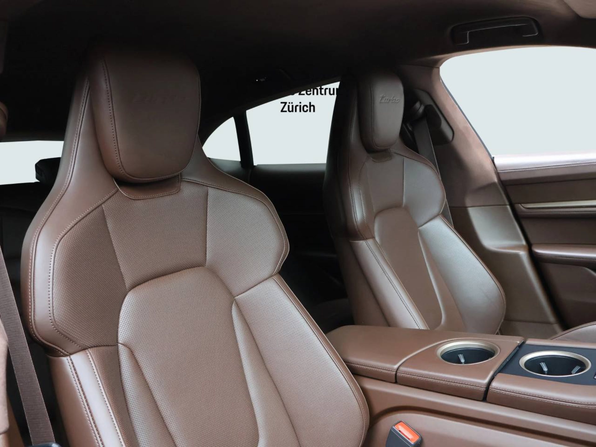 PORSCHE Taycan Turbo Cross Turismo-image-13