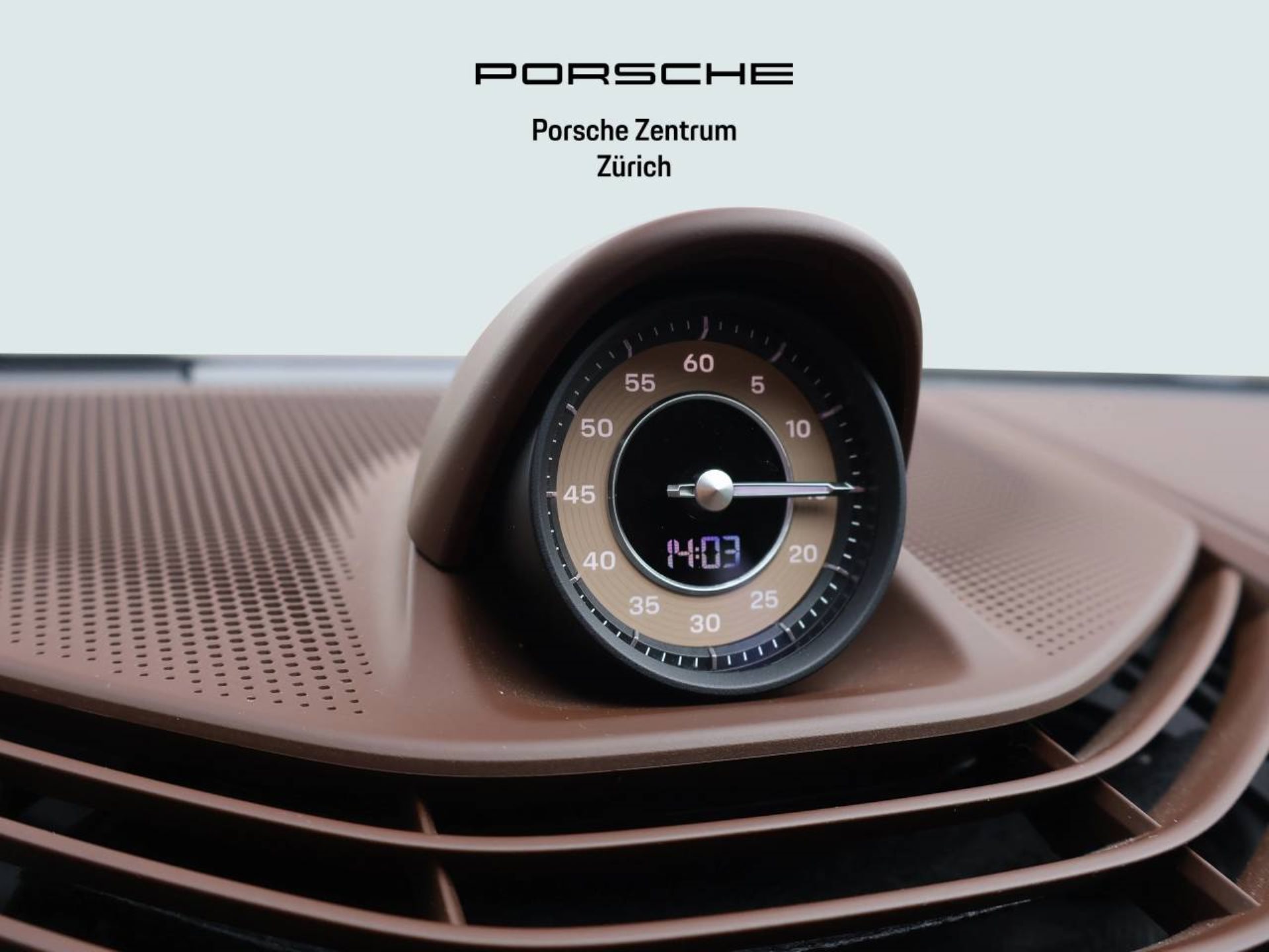 PORSCHE Taycan Turbo Cross Turismo-image-26