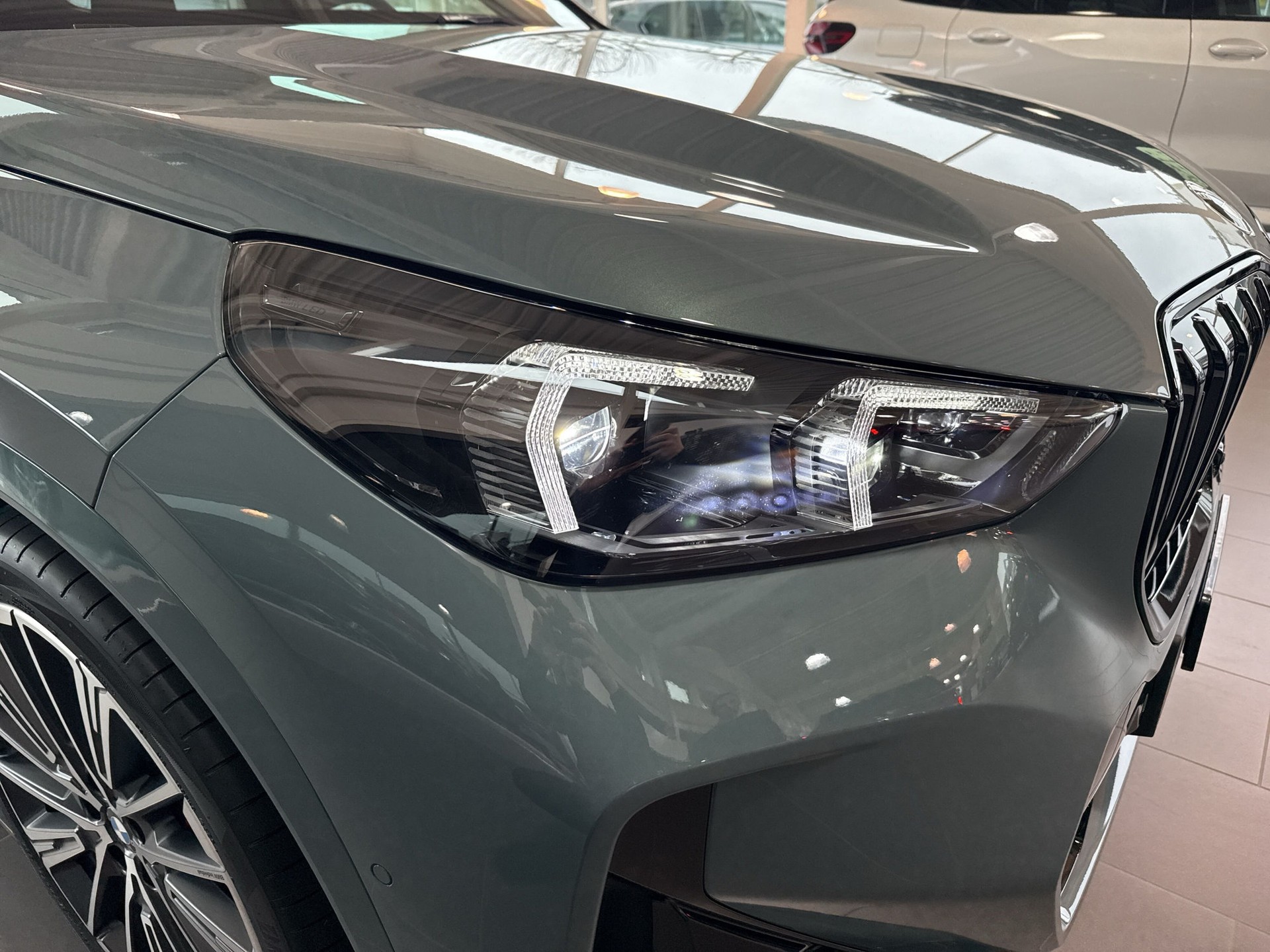 BMW X1 xDrive 23i 48V M Sport Pro-image-17