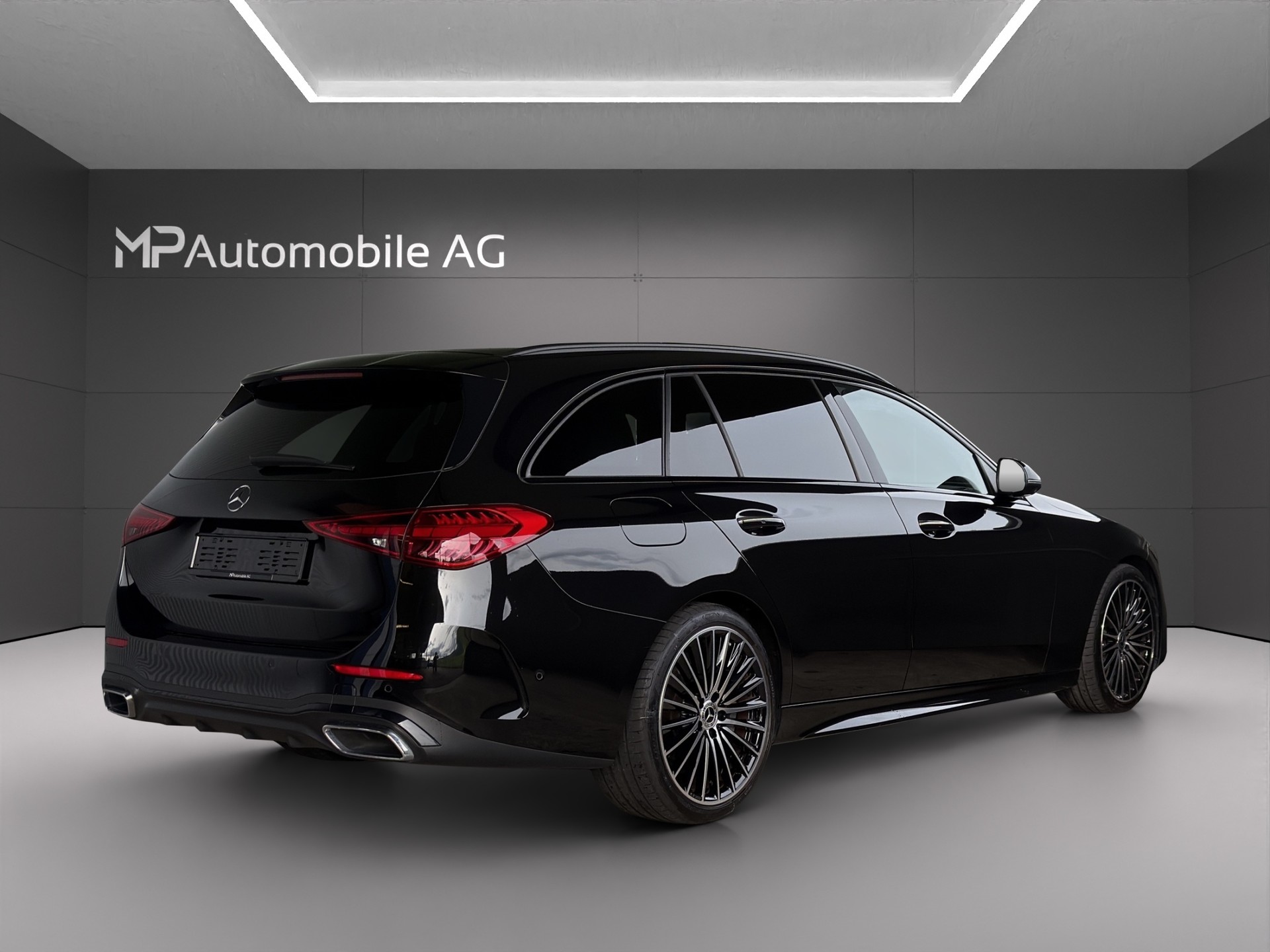 MERCEDES-BENZ C 220 d T 4Matic AMG Line-image-2