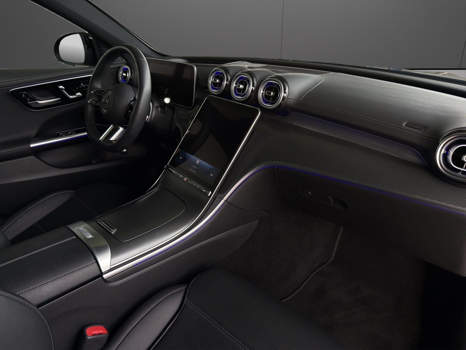 MERCEDES-BENZ C 220 d T 4Matic AMG Line-image-11