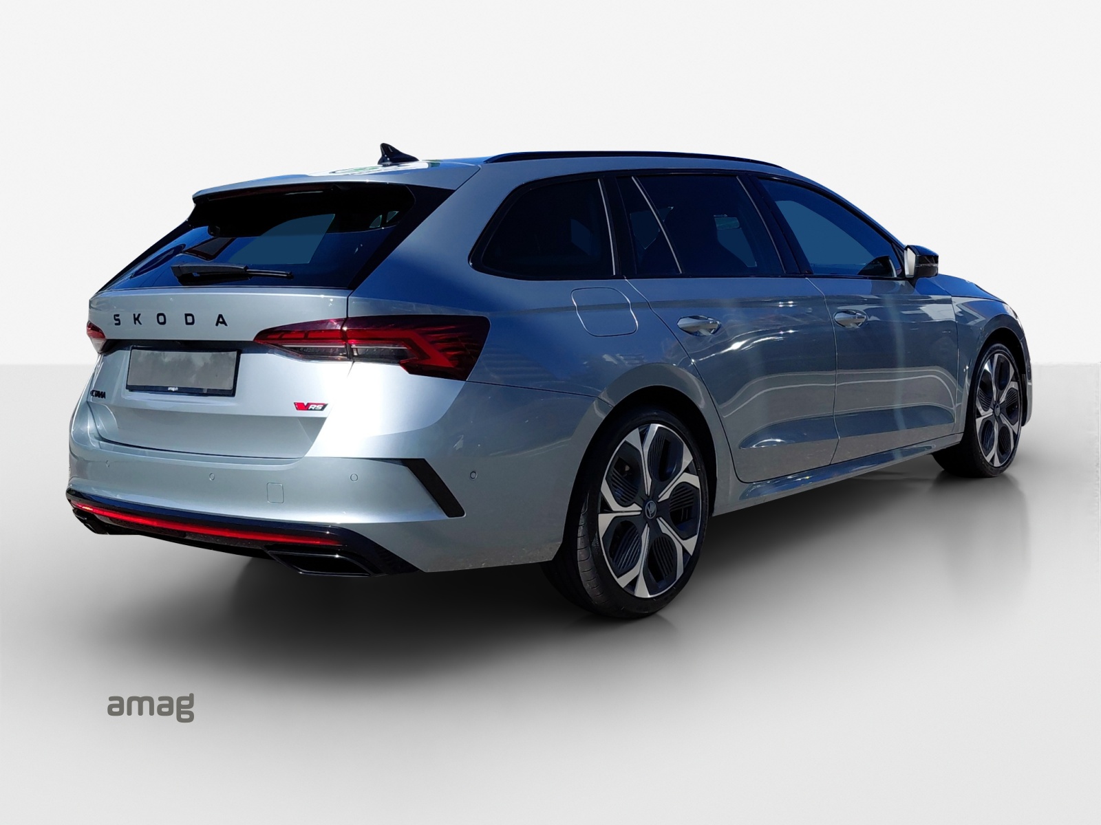 SKODA Octavia Combi 2.0 TSI DSG RS 30 Years Edition-image-4