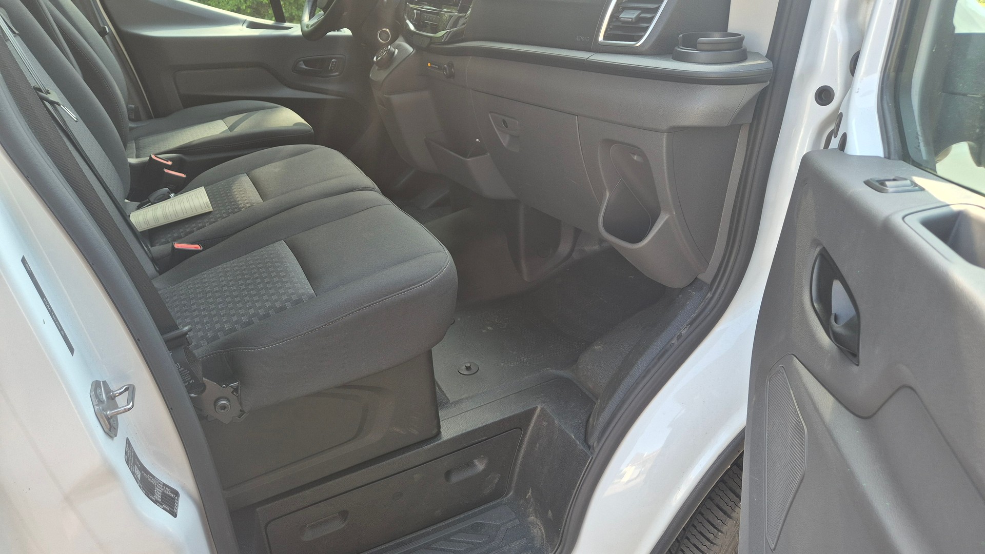 FORD E-Transit Van 350 L3 Trend RWD 68kWh-image-9