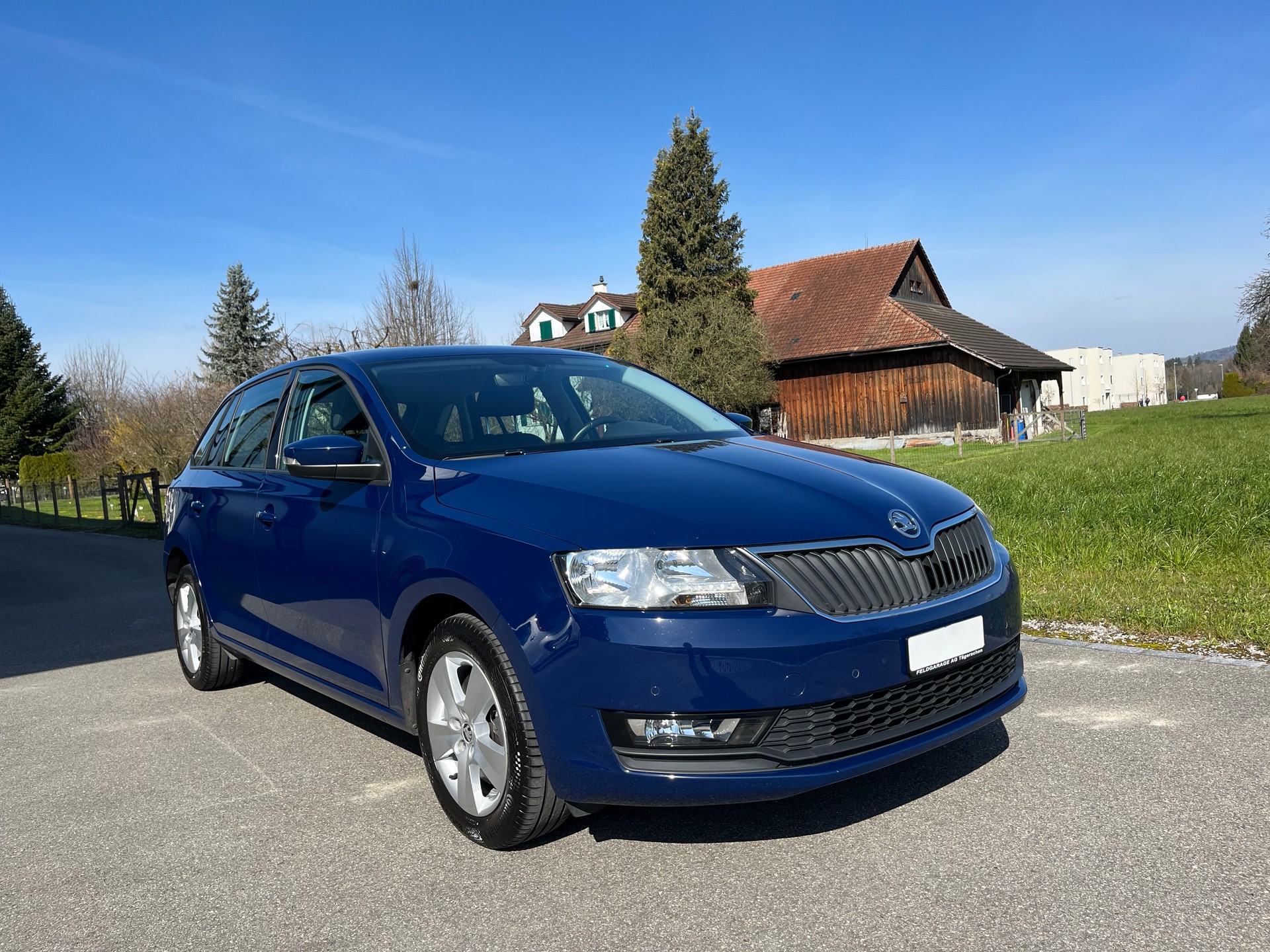 SKODA Rapid Spaceback 1.0 TSI Ambition-image-0