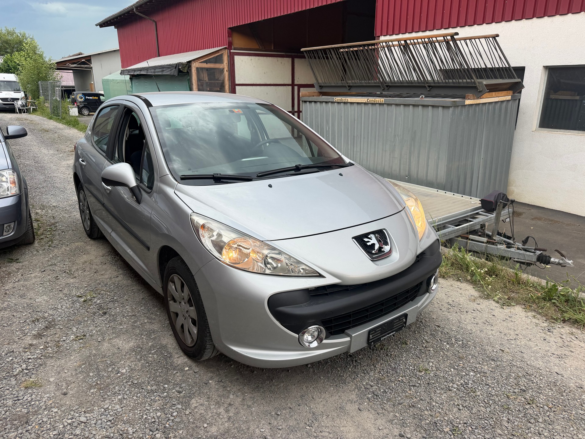 PEUGEOT 207-image-1