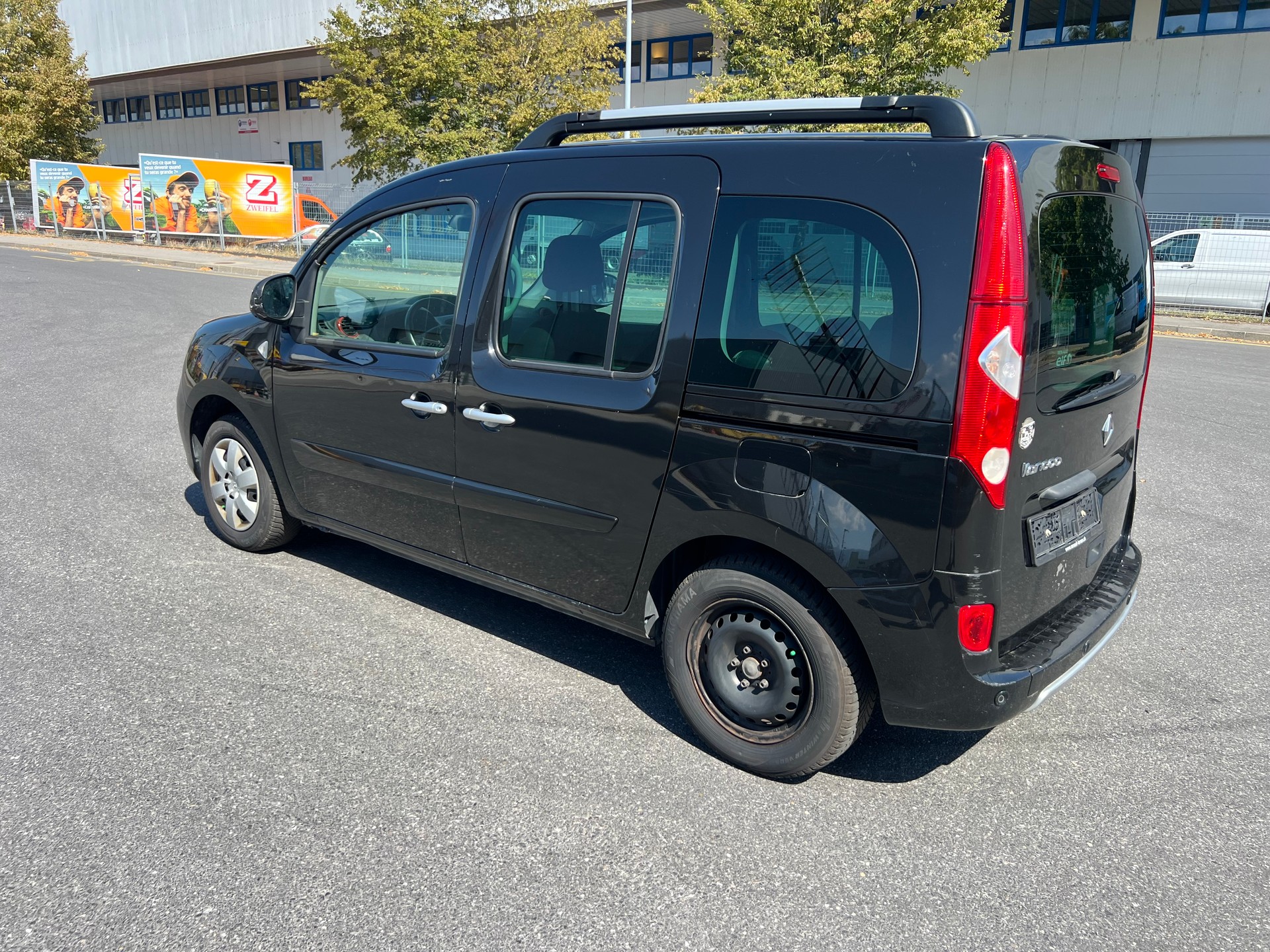 RENAULT Kangoo 1.5 dCi Dynamique-image-3