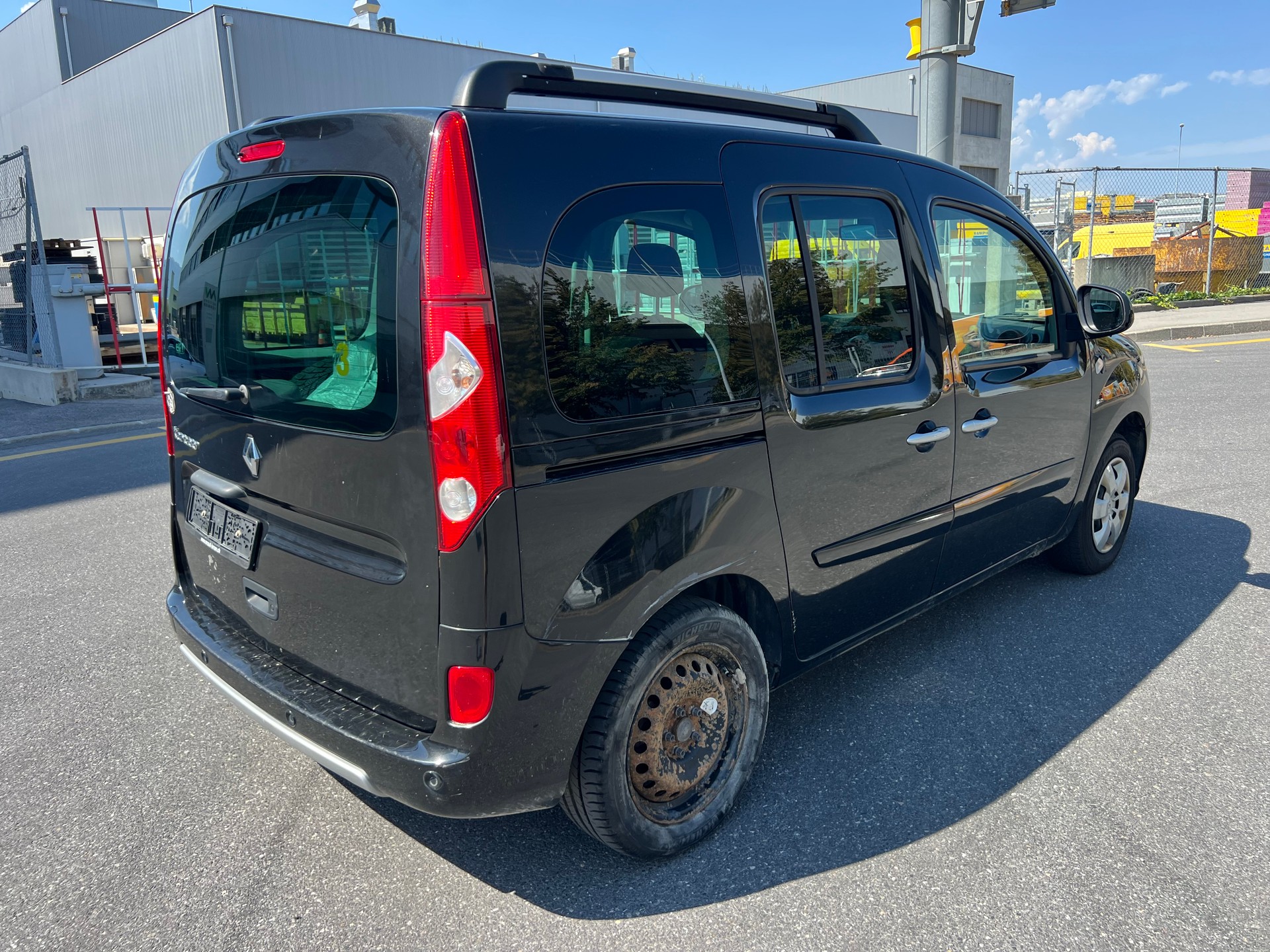 RENAULT Kangoo 1.5 dCi Dynamique-image-5