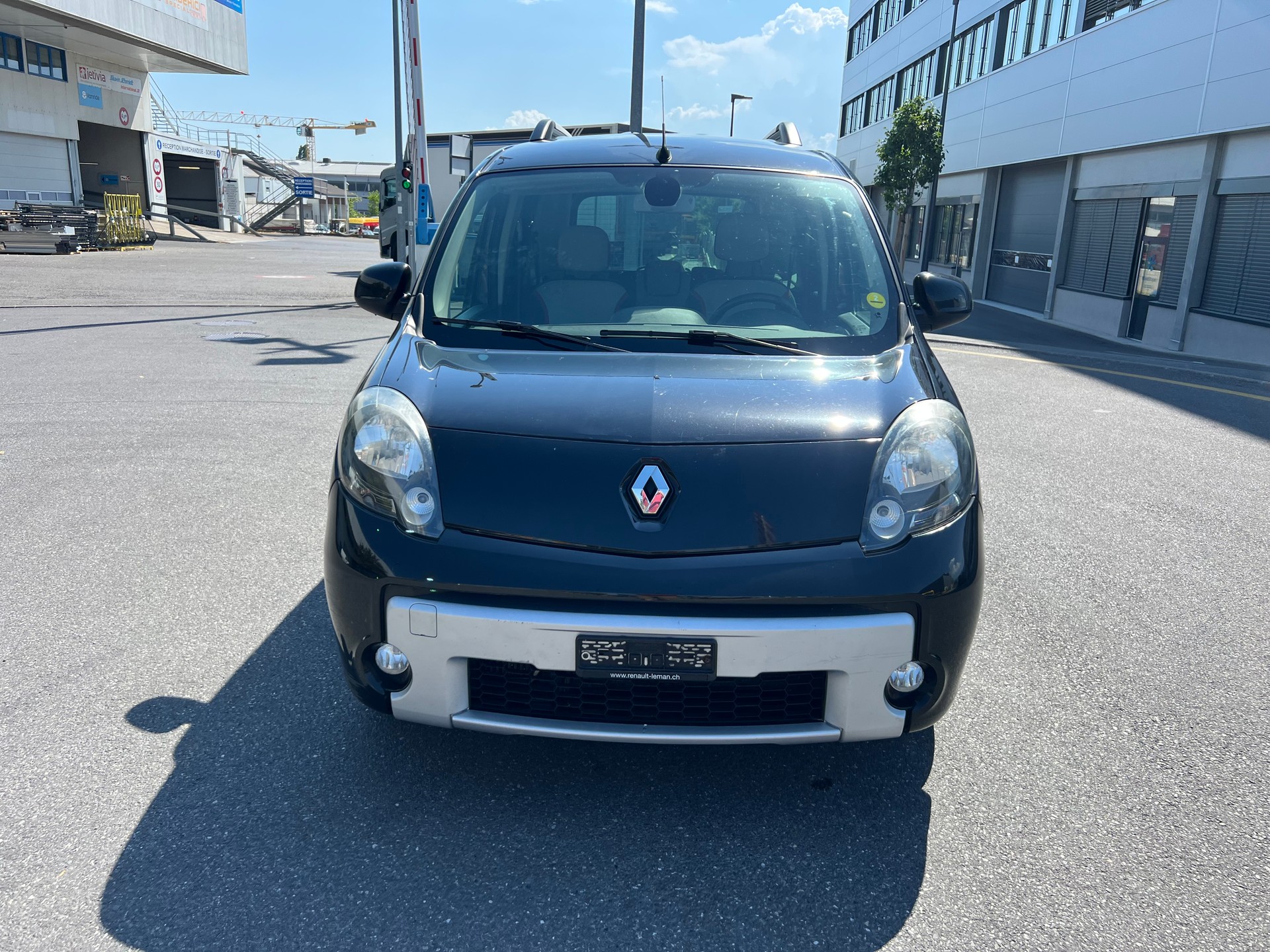 RENAULT Kangoo 1.5 dCi Dynamique-image-1